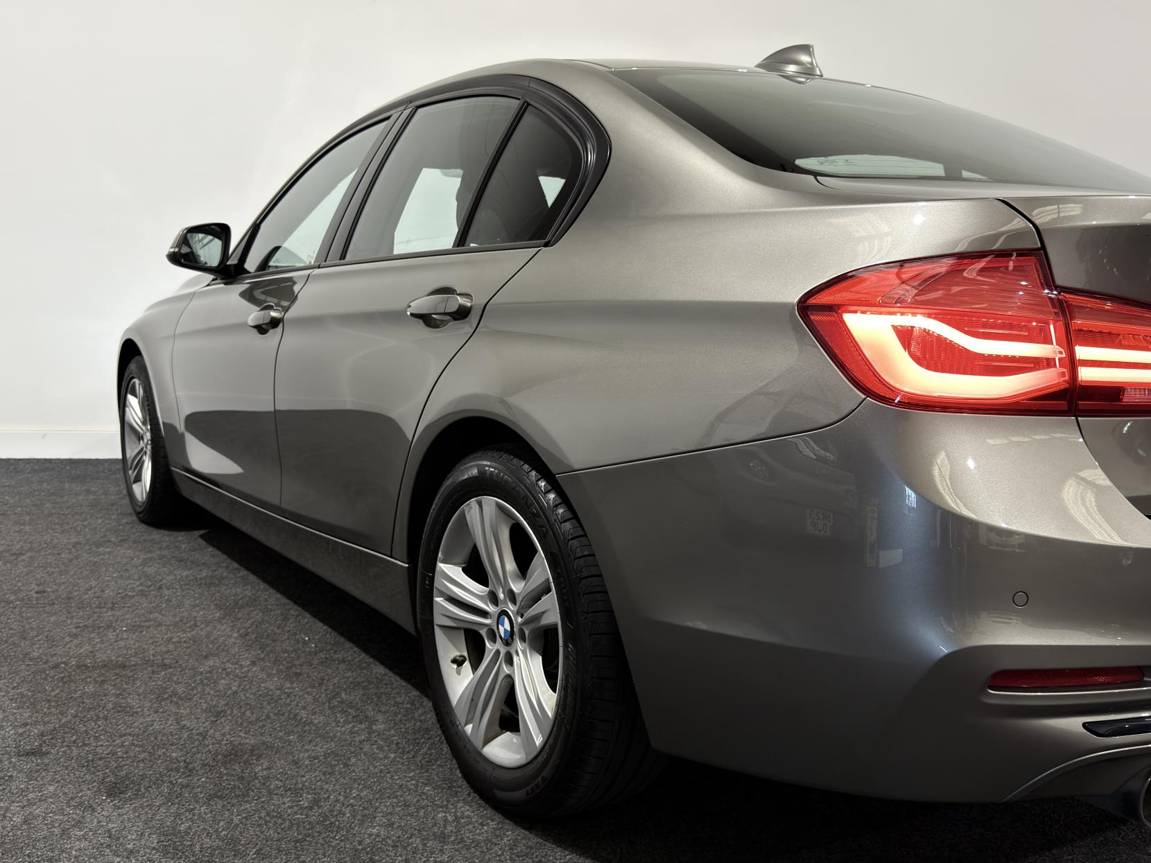 BMW 3 Series 1.5 318i Sport Saloon 4dr Petrol Manual Euro 6 (s/s) (136 ps)