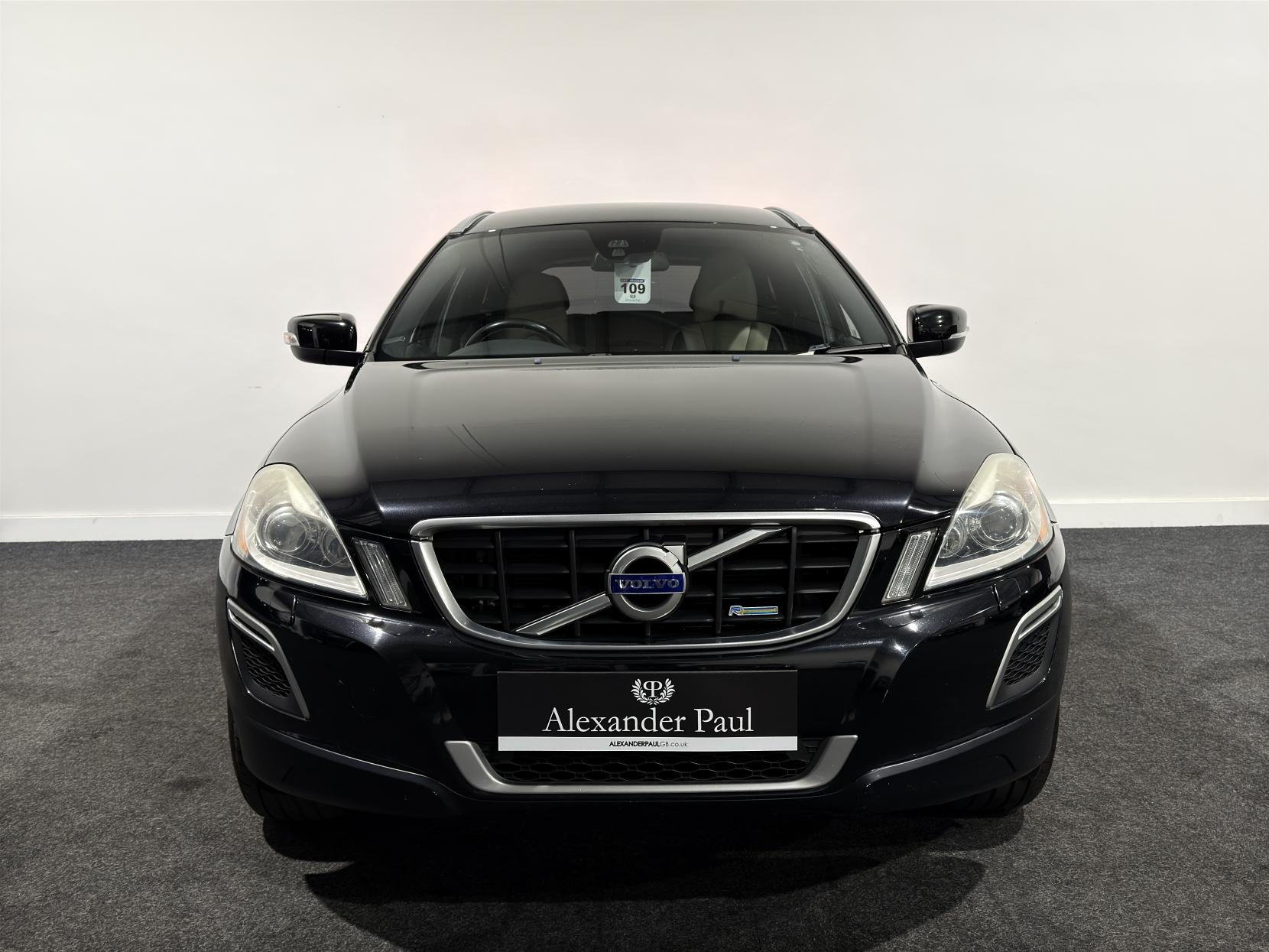 Volvo XC60 2.4 D5 R-Design SUV 5dr Diesel Geartronic AWD Euro 5 (215 ps)