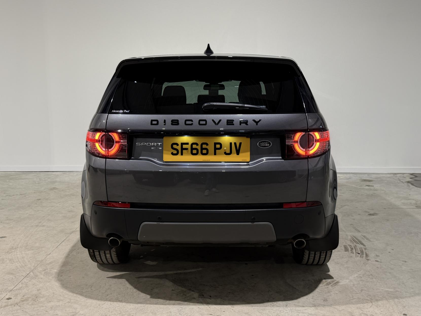 Land Rover Discovery Sport 2.0 TD4 HSE Black SUV 5dr Diesel Auto 4WD Euro 6 (s/s) (180 ps)