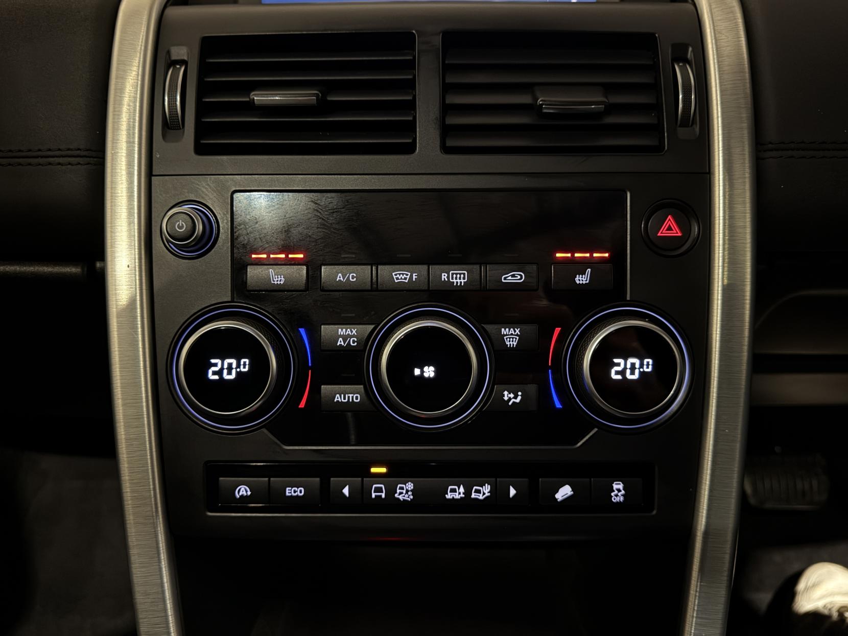 Land Rover Discovery Sport 2.0 TD4 HSE Black SUV 5dr Diesel Auto 4WD Euro 6 (s/s) (180 ps)