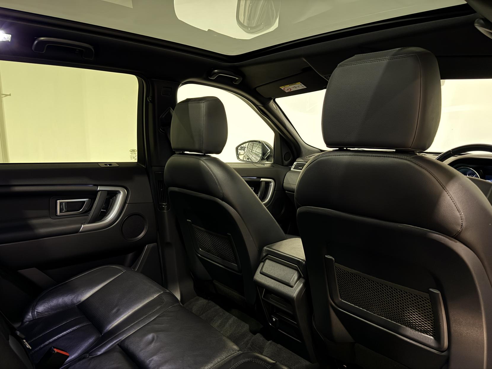 Land Rover Discovery Sport 2.0 TD4 HSE Black SUV 5dr Diesel Auto 4WD Euro 6 (s/s) (180 ps)