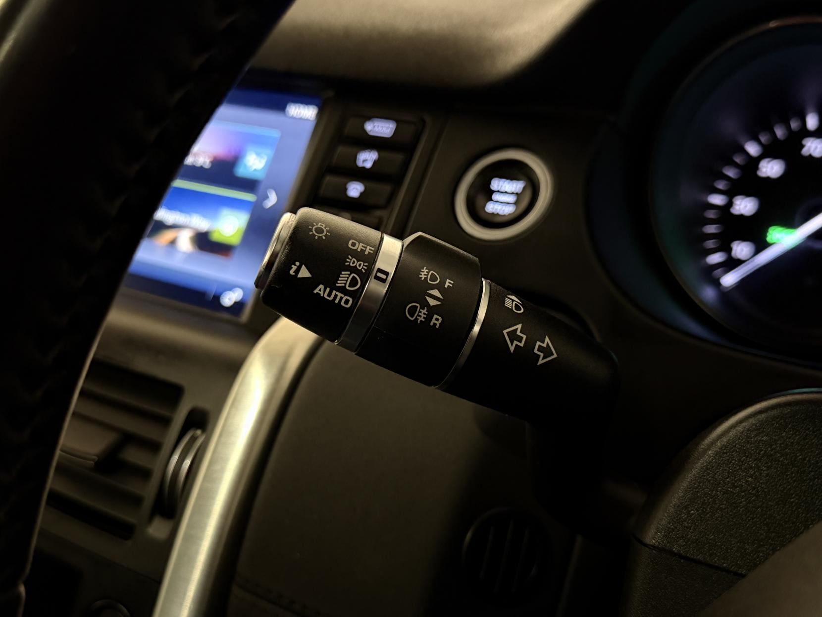 Land Rover Discovery Sport 2.0 TD4 HSE Black SUV 5dr Diesel Auto 4WD Euro 6 (s/s) (180 ps)