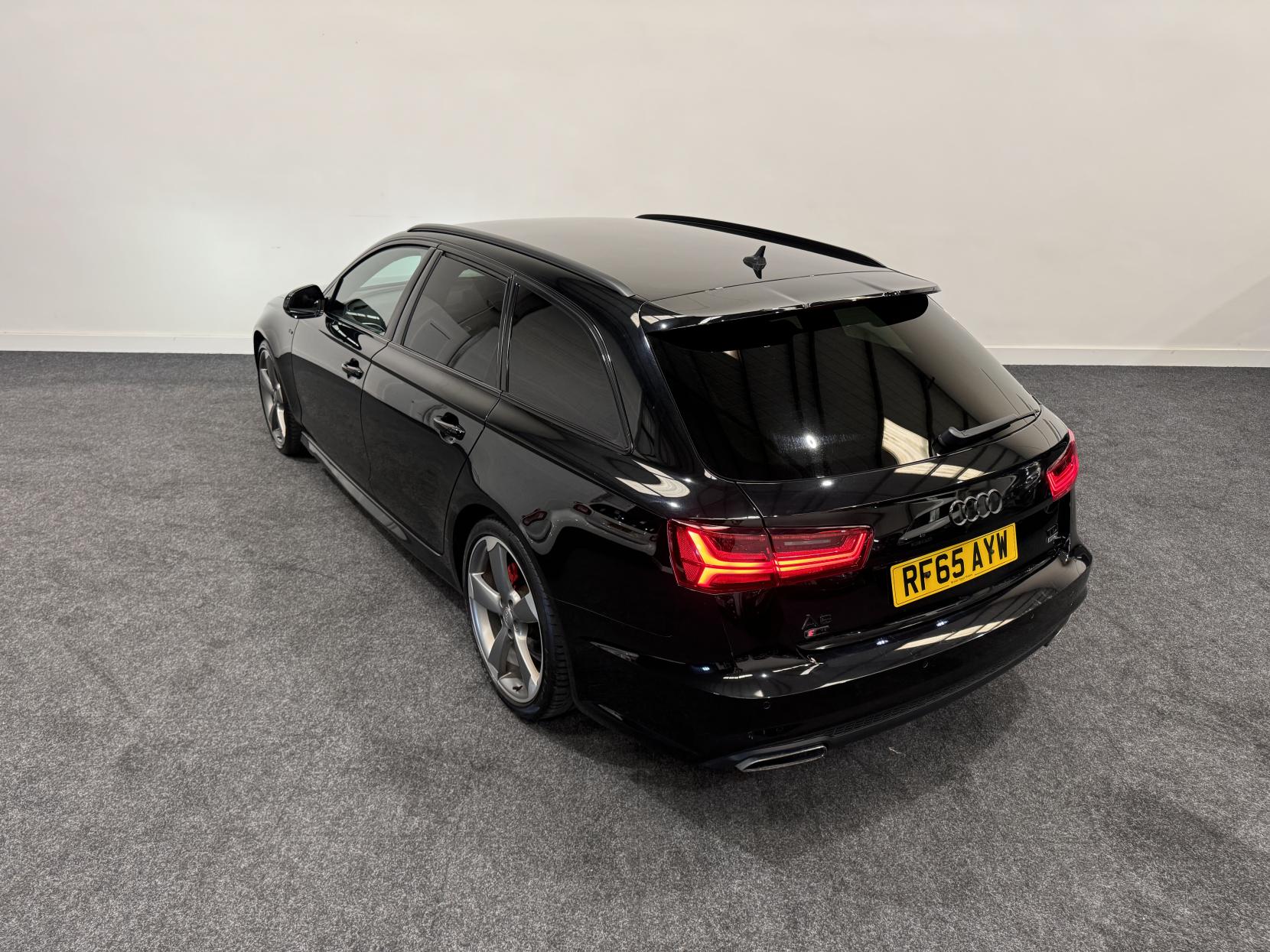 Audi A6 Avant 2.0 TDI ultra Black Edition Estate 5dr Diesel S Tronic Euro 6 (s/s) (190 ps)