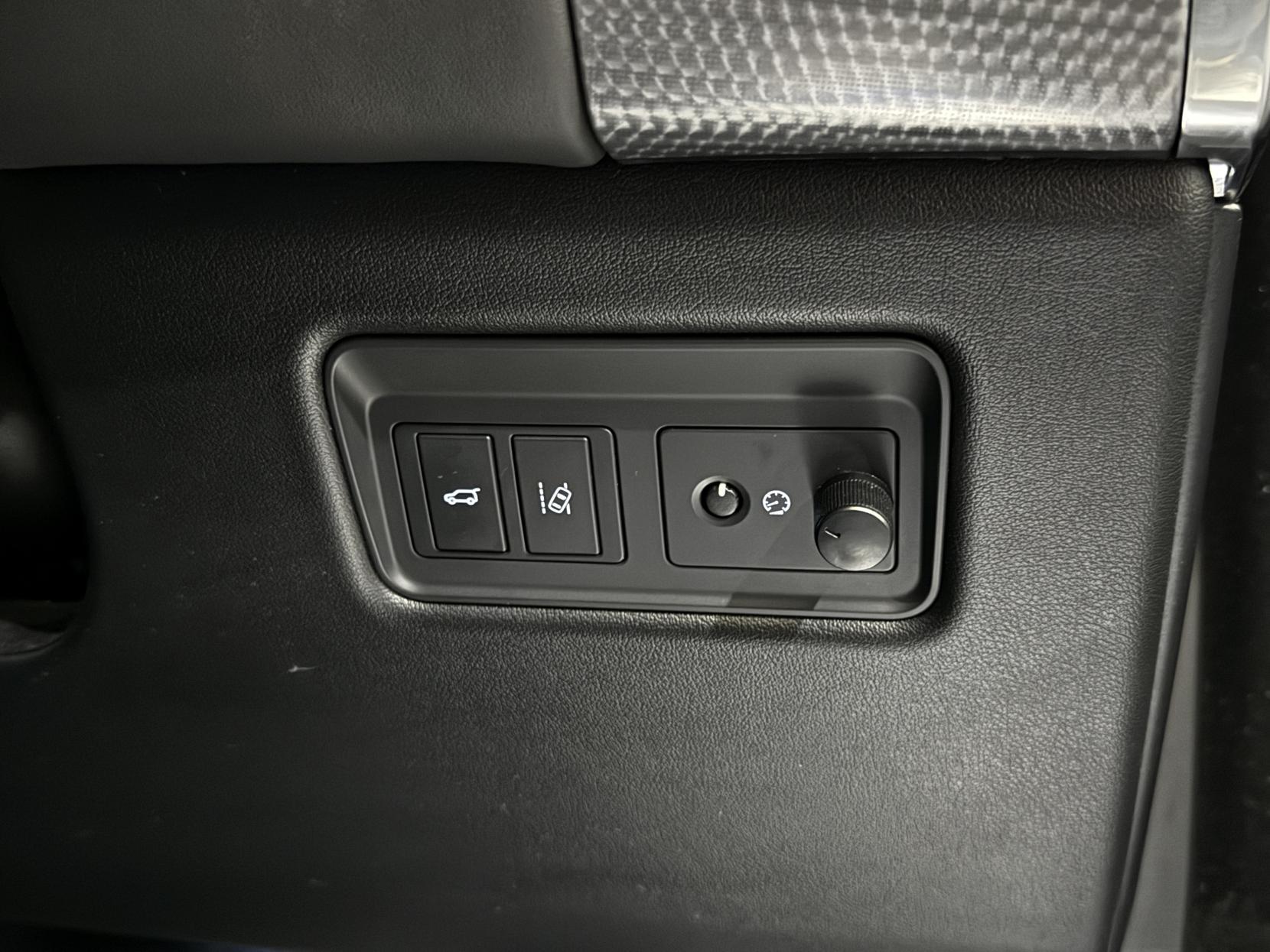 Land Rover Range Rover Sport 5.0 V8 SVR SUV 5dr Petrol Auto 4WD Euro 6 (s/s) (550 ps)