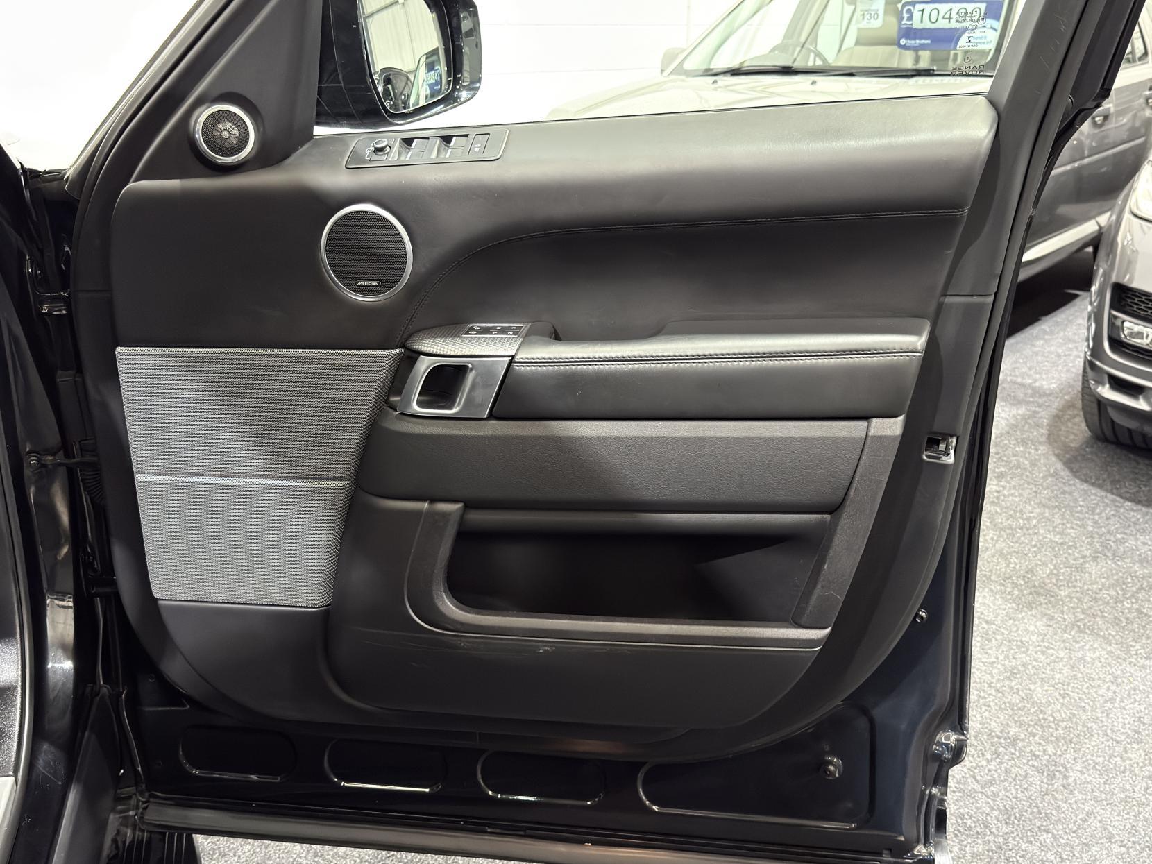 Land Rover Range Rover Sport 5.0 V8 SVR SUV 5dr Petrol Auto 4WD Euro 6 (s/s) (550 ps)