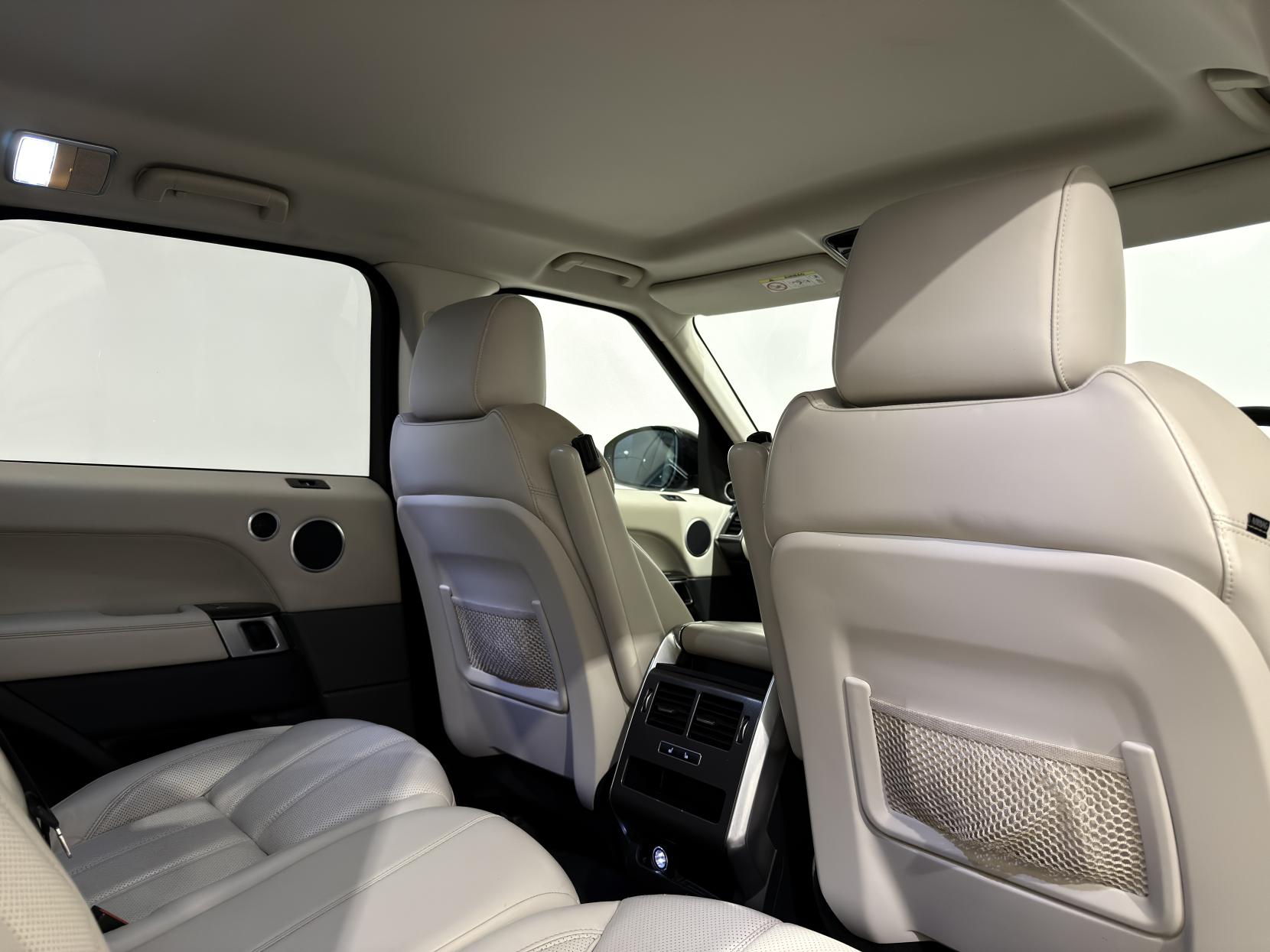 Land Rover Range Rover Sport 3.0 SD V6 HSE Dynamic SUV 5dr Diesel Auto 4WD Euro 5 (s/s) (306 ps)