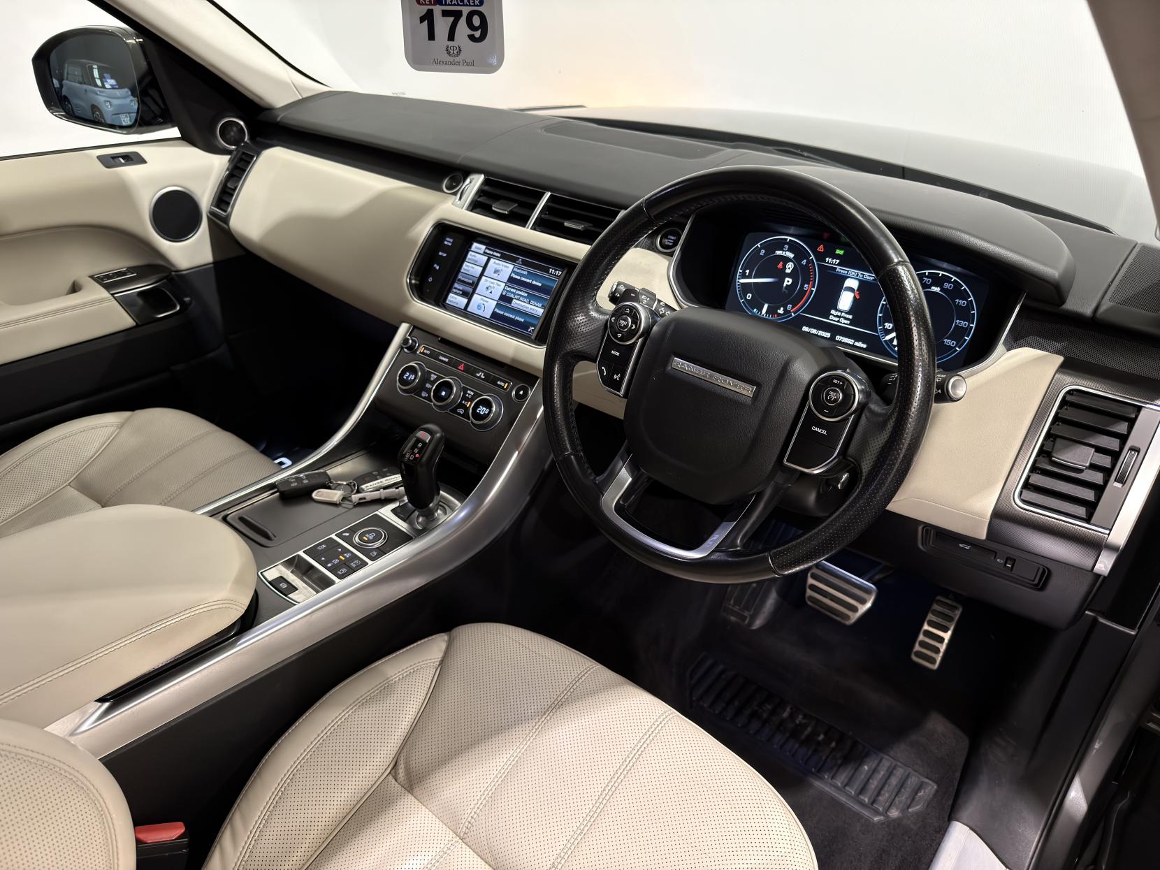 Land Rover Range Rover Sport 3.0 SD V6 HSE Dynamic SUV 5dr Diesel Auto 4WD Euro 5 (s/s) (306 ps)