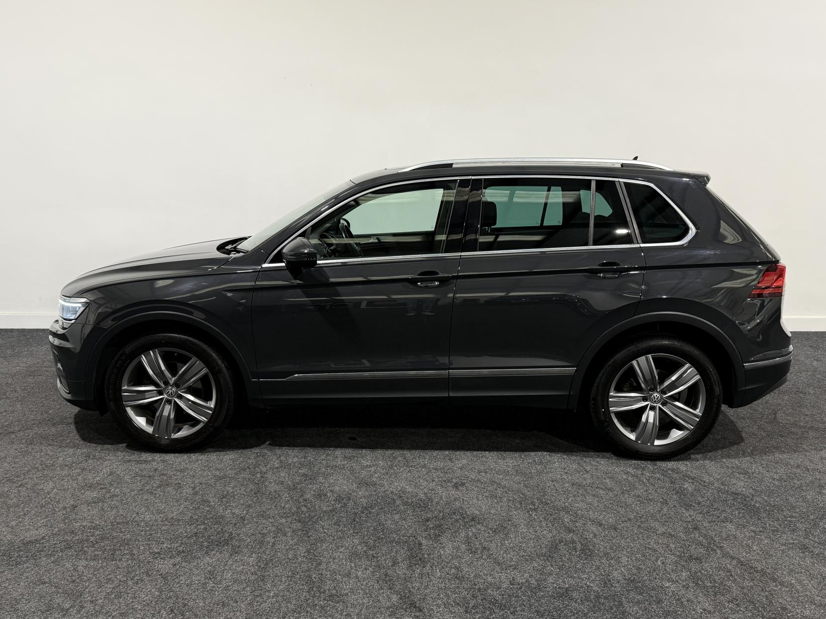 Volkswagen Tiguan 2.0 TDI SEL SUV 5dr Diesel Manual Euro 6 (s/s) (150 ps)