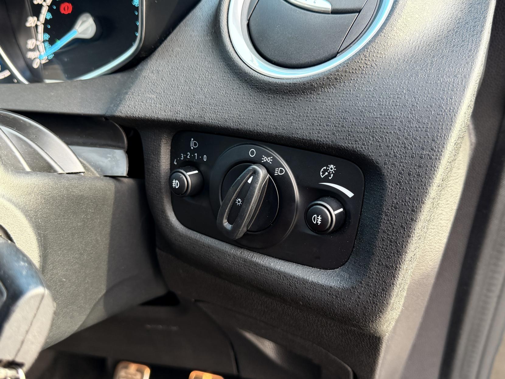 Ford Fiesta 1.0T EcoBoost Zetec S Hatchback 3dr Petrol Manual Euro 6 (s/s) (125 ps)