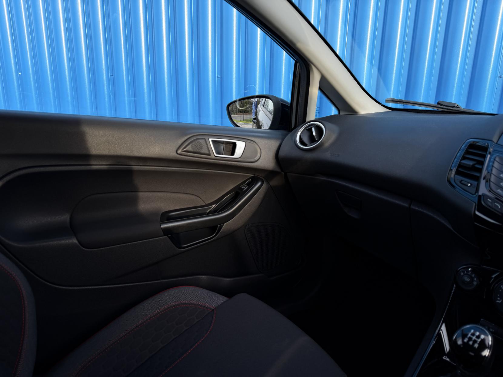 Ford Fiesta 1.0T EcoBoost Zetec S Hatchback 3dr Petrol Manual Euro 6 (s/s) (125 ps)