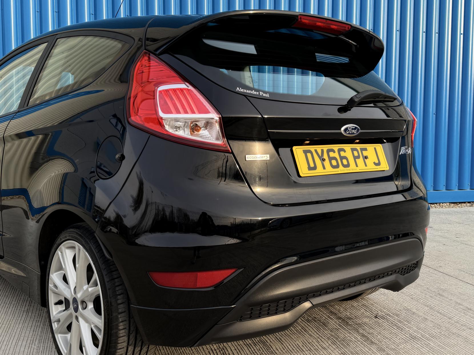 Ford Fiesta 1.0T EcoBoost Zetec S Hatchback 3dr Petrol Manual Euro 6 (s/s) (125 ps)