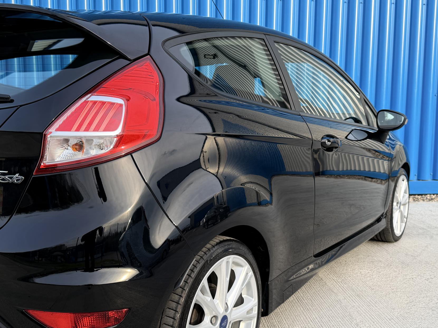 Ford Fiesta 1.0T EcoBoost Zetec S Hatchback 3dr Petrol Manual Euro 6 (s/s) (125 ps)