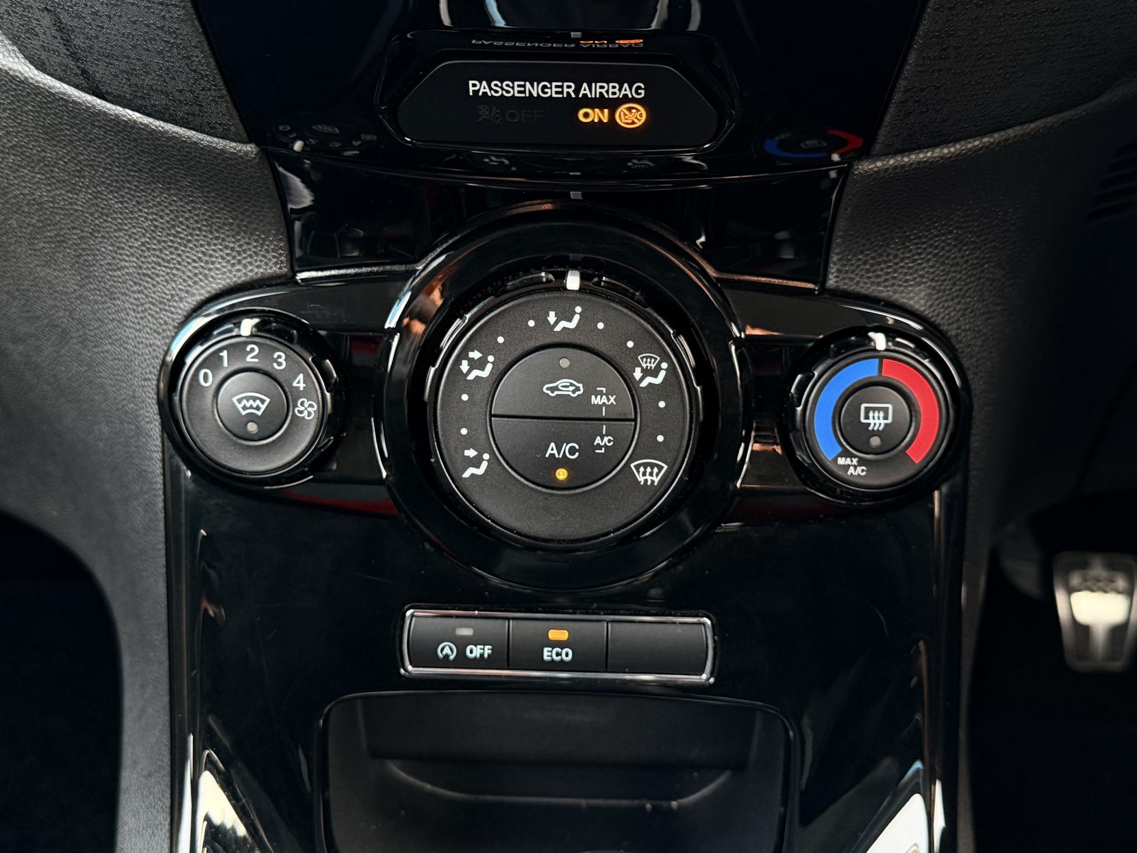 Ford Fiesta 1.0T EcoBoost Zetec S Hatchback 3dr Petrol Manual Euro 6 (s/s) (125 ps)