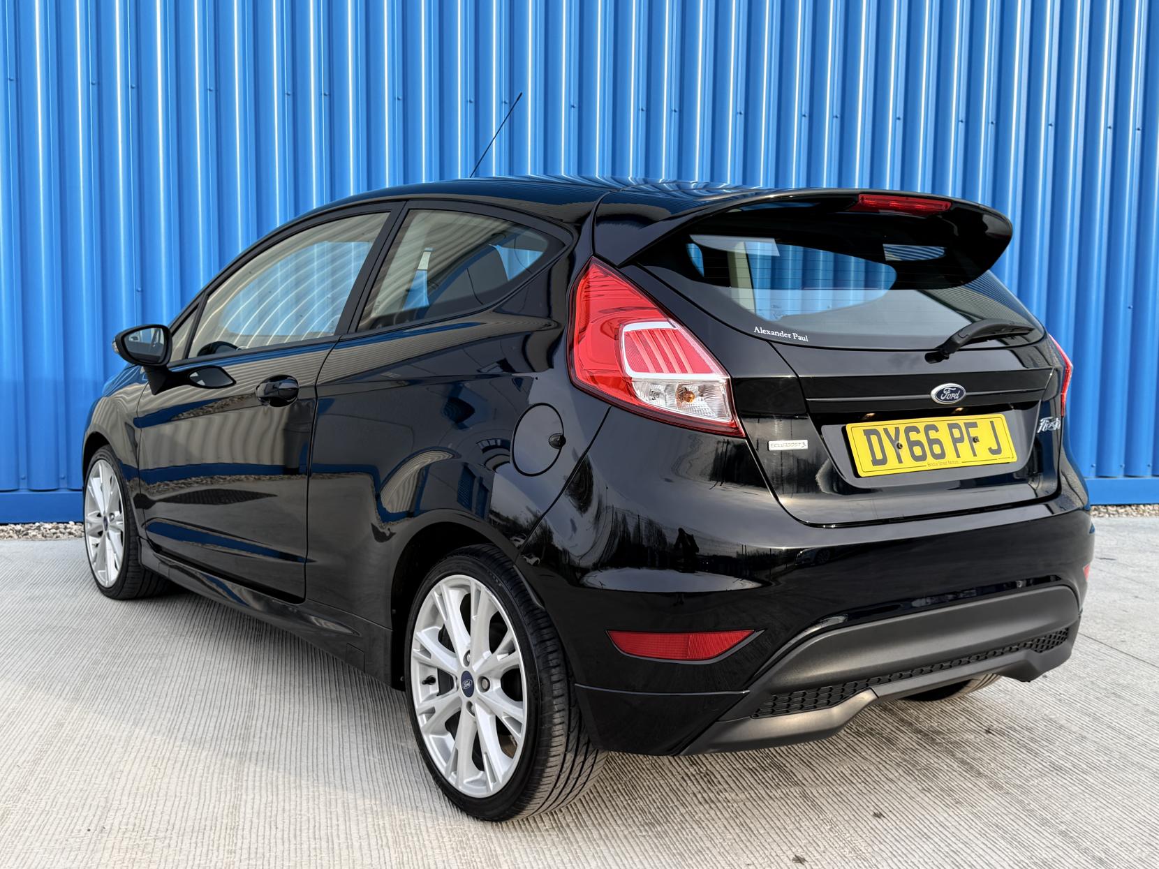 Ford Fiesta 1.0T EcoBoost Zetec S Hatchback 3dr Petrol Manual Euro 6 (s/s) (125 ps)