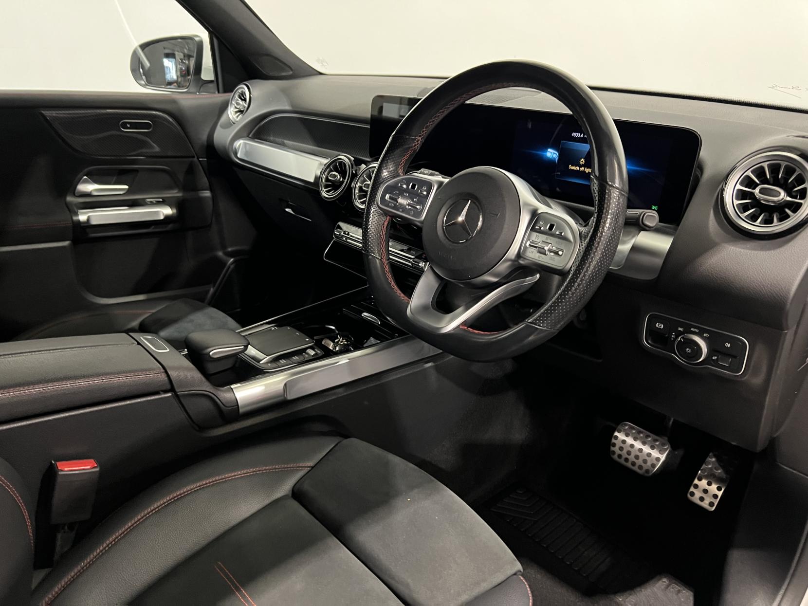 Mercedes-Benz GLB 2.0 GLB200d AMG Line (Premium 2) SUV 5dr Diesel 8G-DCT Euro 6 (s/s) (150 ps)