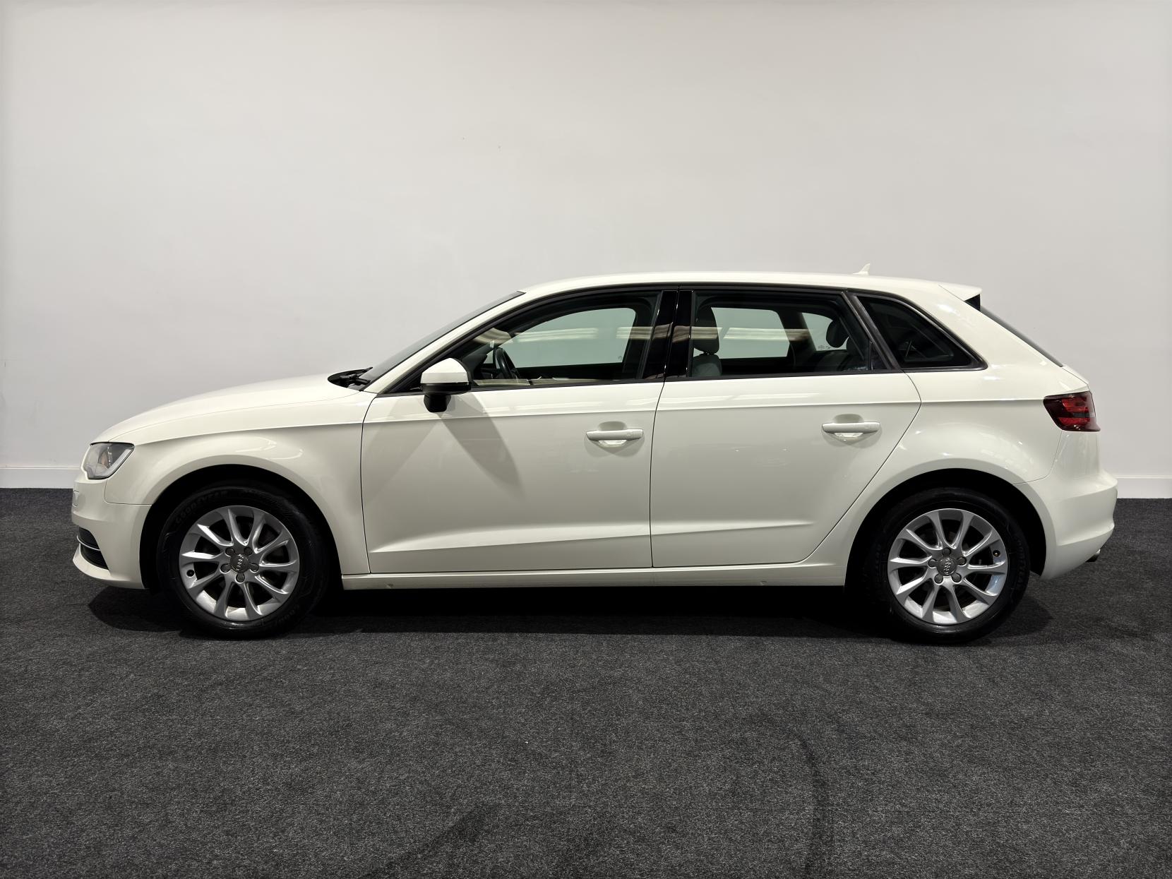 Audi A3 2.0 TDI SE Sportback 5dr Diesel Manual Euro 5 (s/s) (150 ps)