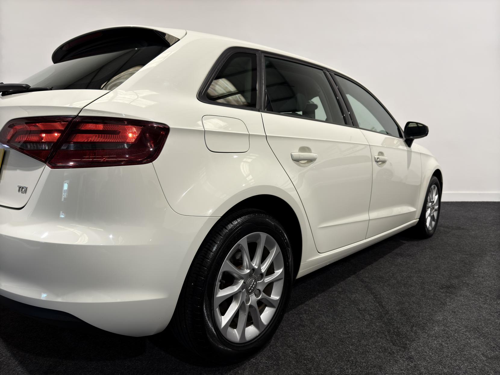 Audi A3 2.0 TDI SE Sportback 5dr Diesel Manual Euro 5 (s/s) (150 ps)