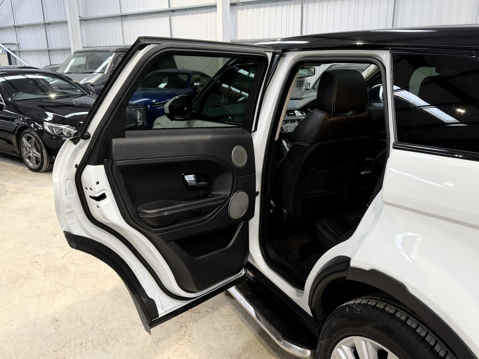 Land Rover Range Rover Evoque 2.2 SD4 Prestige Lux SUV 5dr Diesel Auto 4WD Euro 5 (s/s) (190 ps)