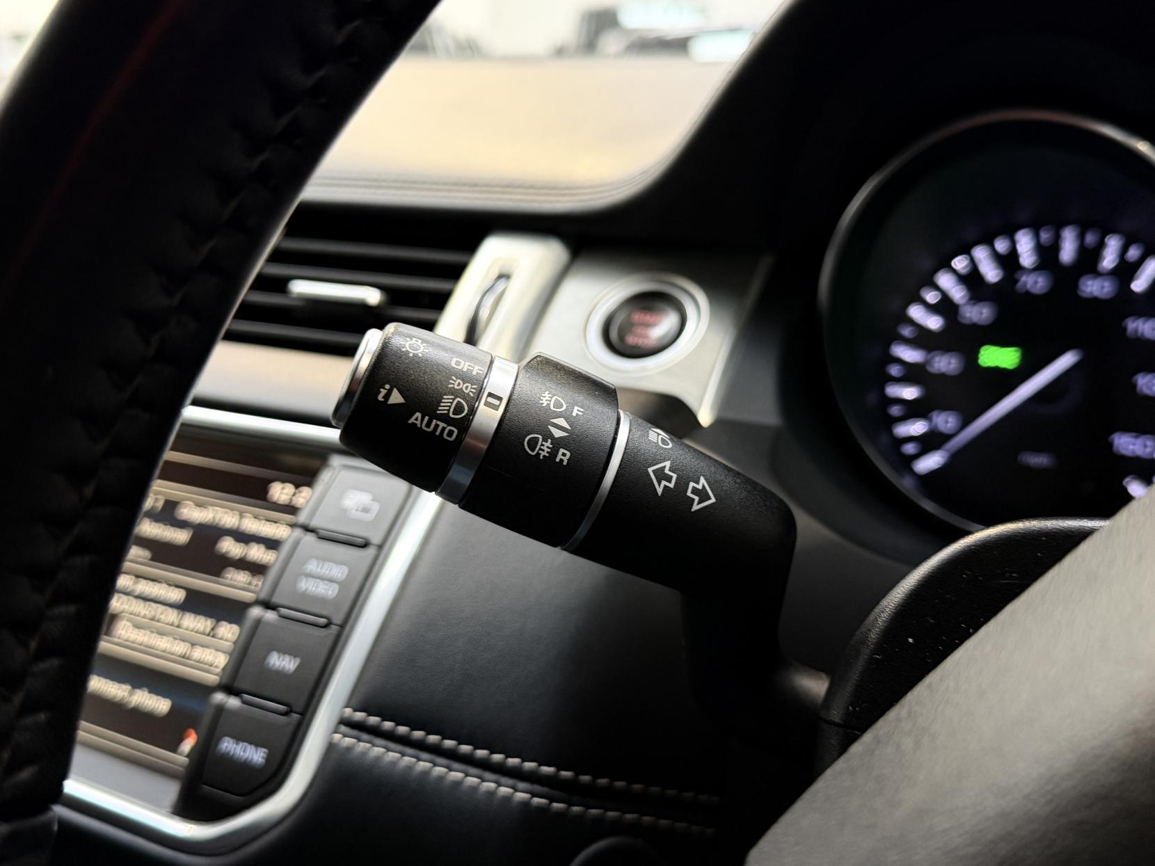 Land Rover Range Rover Evoque 2.2 SD4 Prestige Lux SUV 5dr Diesel Auto 4WD Euro 5 (s/s) (190 ps)