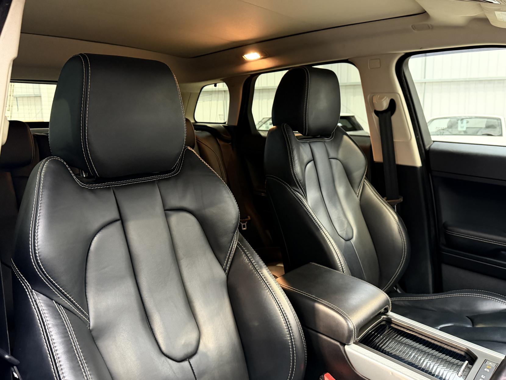 Land Rover Range Rover Evoque 2.2 SD4 Prestige Lux SUV 5dr Diesel Auto 4WD Euro 5 (s/s) (190 ps)