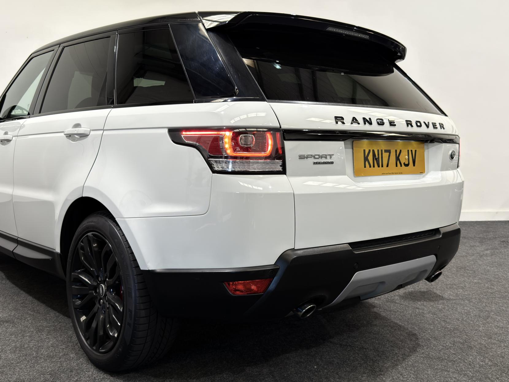 Land Rover Range Rover Sport 3.0 SD V6 HSE SUV 5dr Diesel Auto 4WD Euro 6 (s/s) (306 ps)