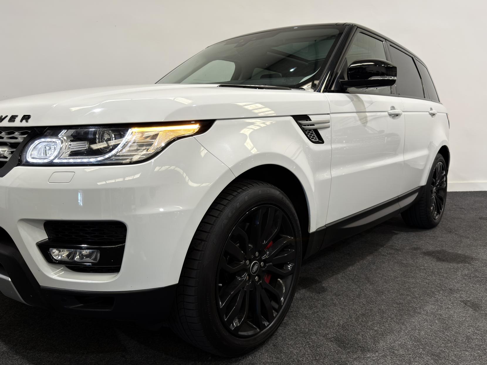 Land Rover Range Rover Sport 3.0 SD V6 HSE SUV 5dr Diesel Auto 4WD Euro 6 (s/s) (306 ps)