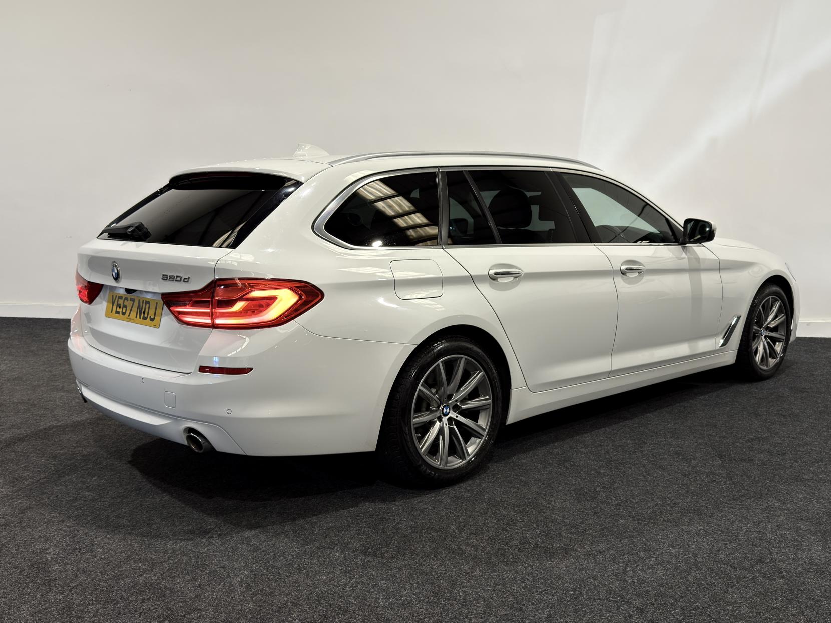 BMW 5 Series 2.0 520d SE Touring 5dr Diesel Auto Euro 6 (s/s) (190 ps)