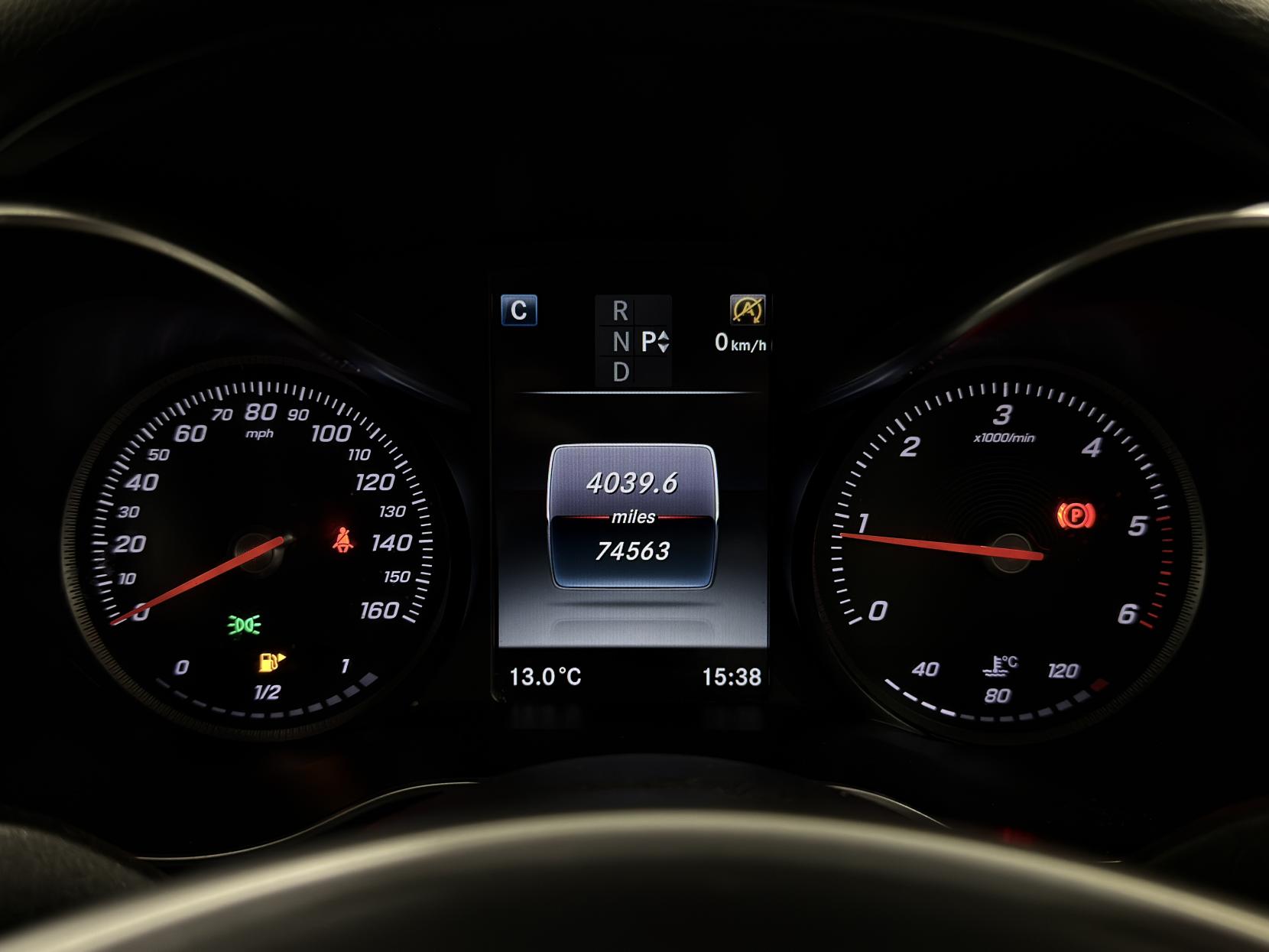 Mercedes-Benz C Class 1.6 C200d AMG Line (Premium) Saloon 4dr Diesel G-Tronic+ Euro 6 (s/s) (136 ps)