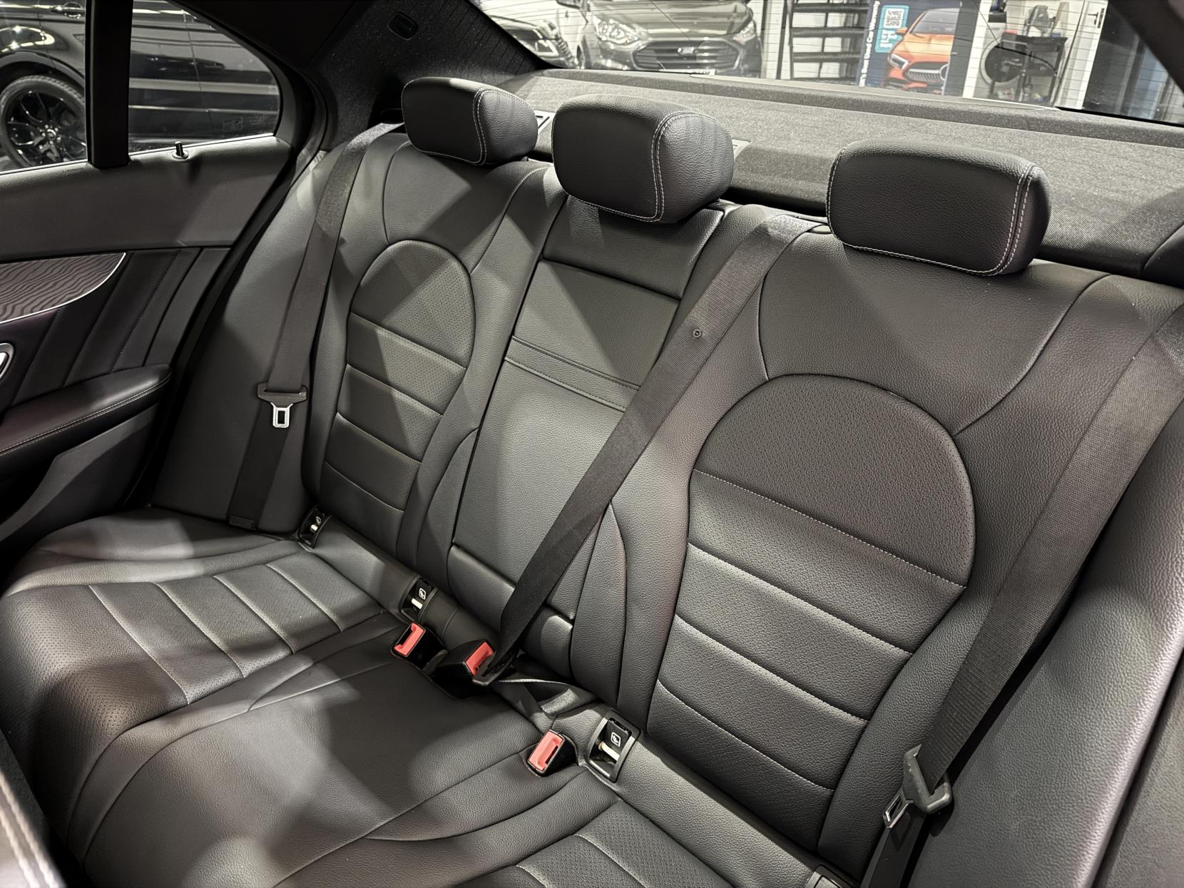 Mercedes-Benz C Class 1.6 C200d AMG Line (Premium) Saloon 4dr Diesel G-Tronic+ Euro 6 (s/s) (136 ps)