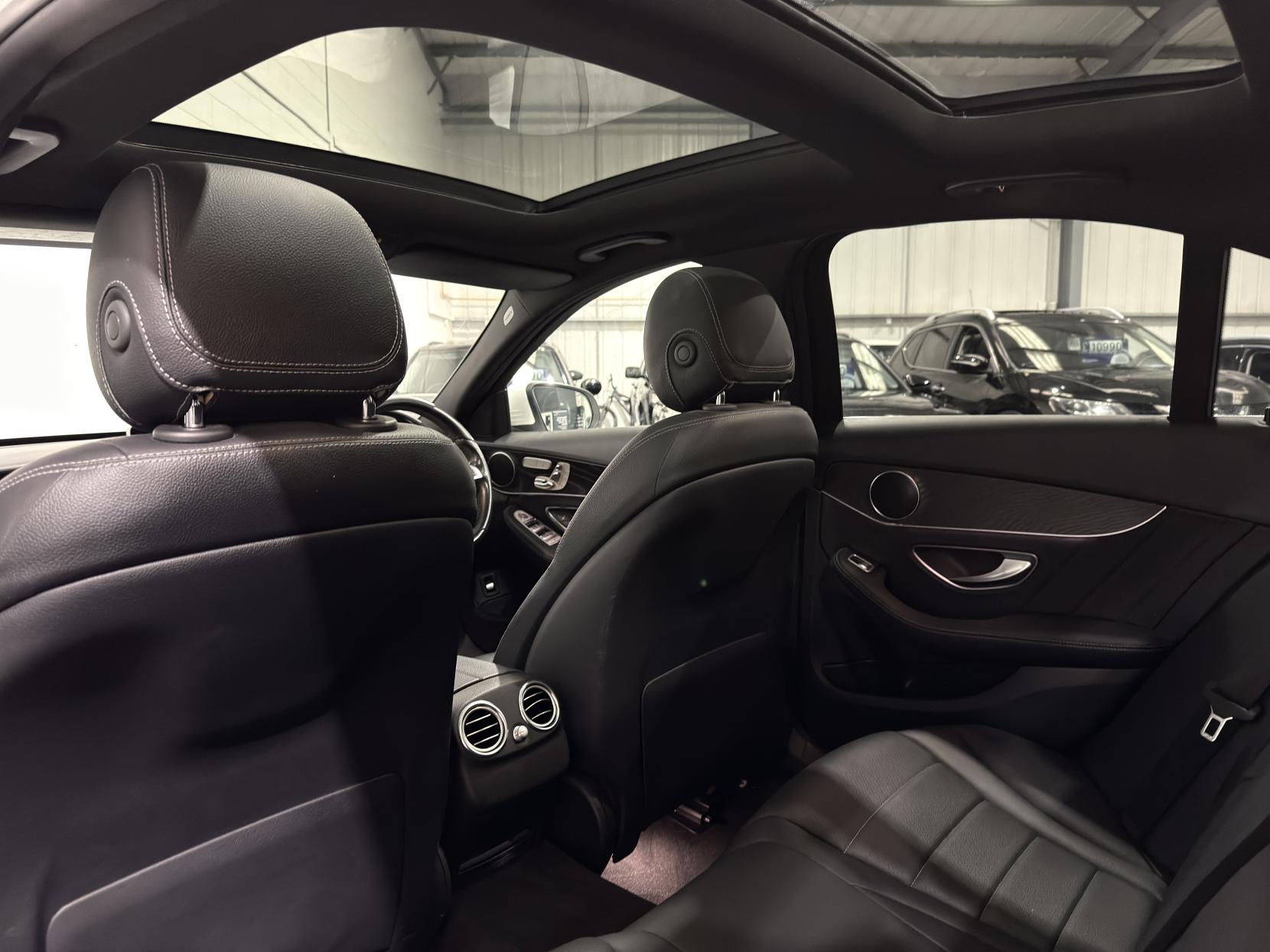 Mercedes-Benz C Class 1.6 C200d AMG Line (Premium) Saloon 4dr Diesel G-Tronic+ Euro 6 (s/s) (136 ps)