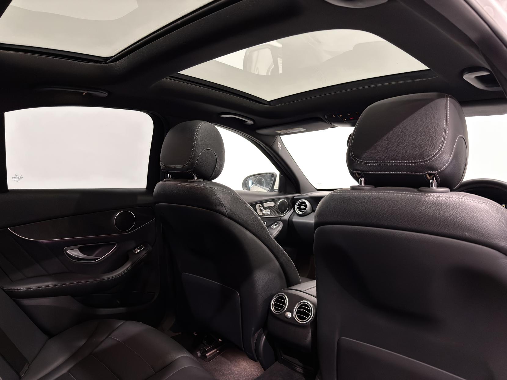 Mercedes-Benz C Class 1.6 C200d AMG Line (Premium) Saloon 4dr Diesel G-Tronic+ Euro 6 (s/s) (136 ps)