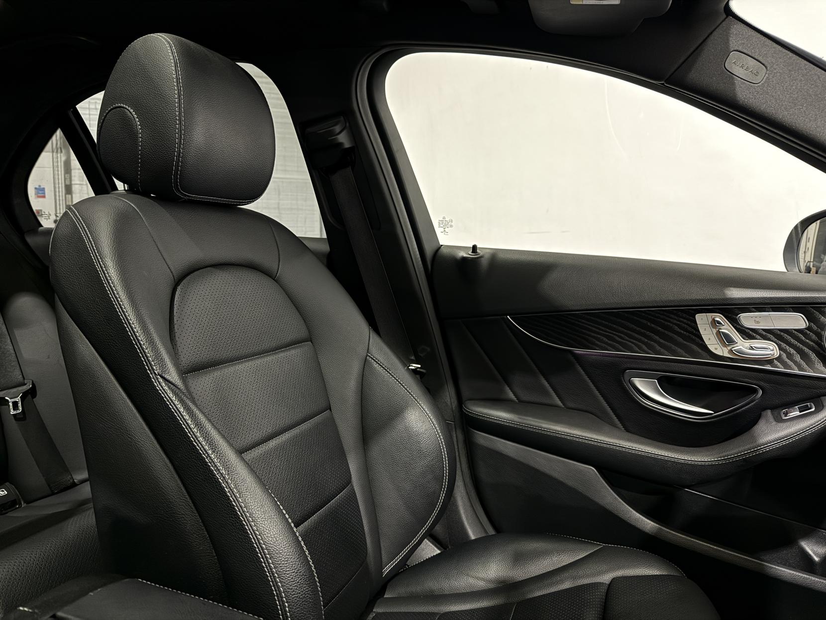 Mercedes-Benz C Class 1.6 C200d AMG Line (Premium) Saloon 4dr Diesel G-Tronic+ Euro 6 (s/s) (136 ps)