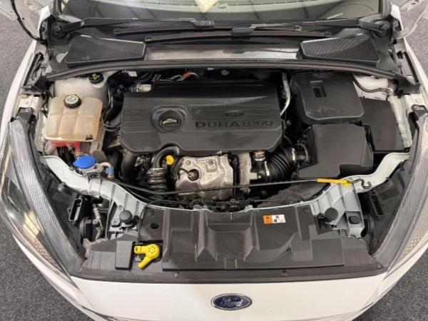 Ford Focus 1.5 TDCi Zetec Hatchback 5dr Diesel Manual Euro 6 (s/s) (120 ps)