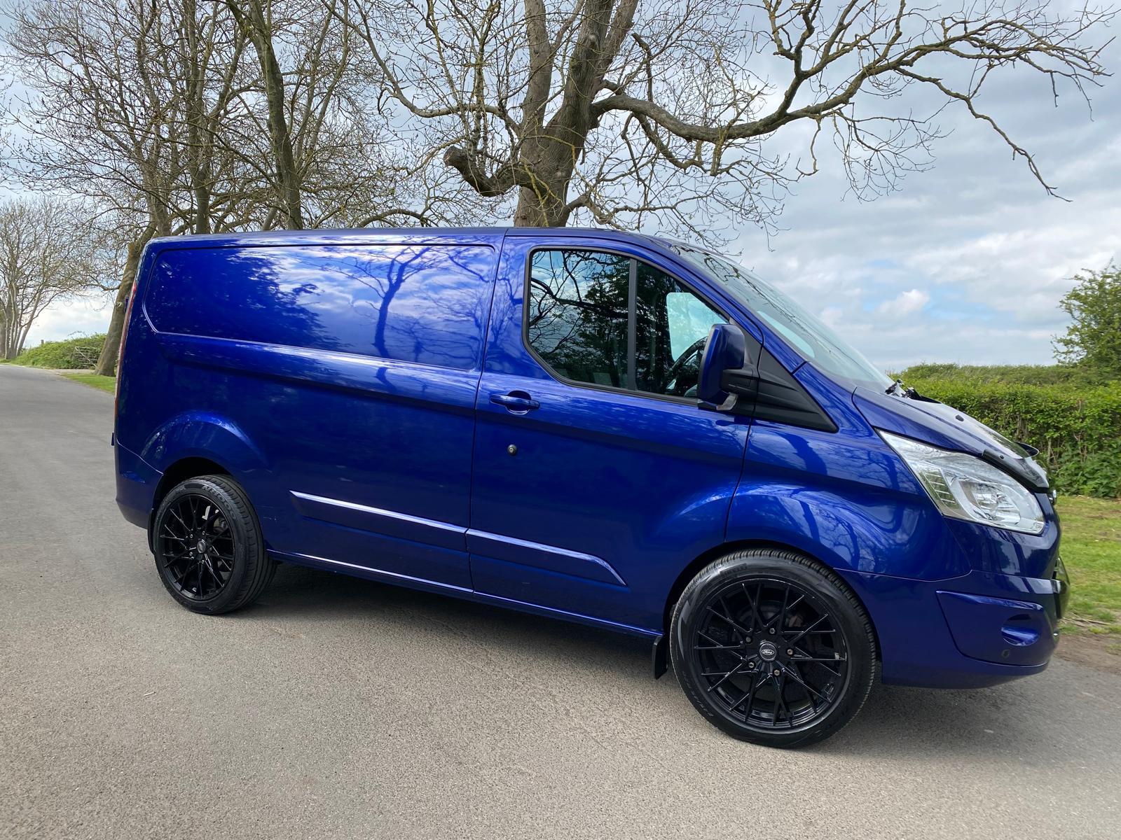 Ford Transit Custom 2.0 TDCi 270 Limited Panel Van 5dr Diesel Manual L1 H1 (157 g/km, 128 bhp)