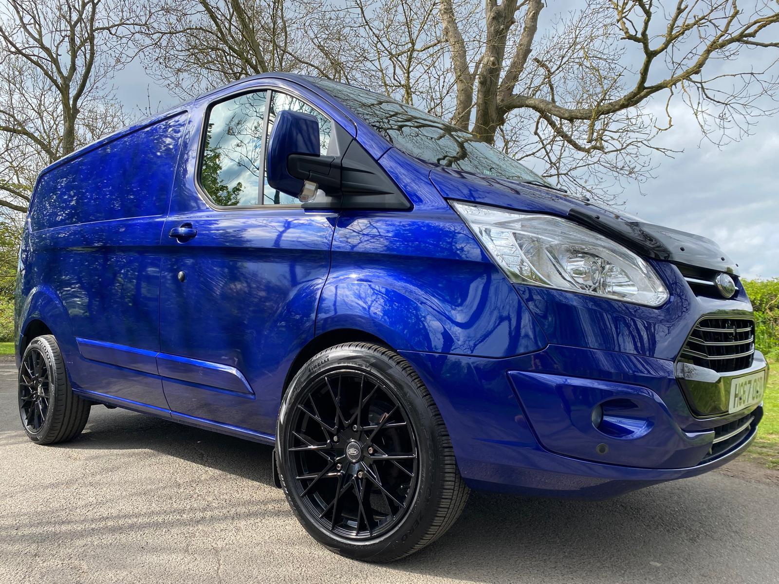 Ford Transit Custom 2.0 TDCi 270 Limited Panel Van 5dr Diesel Manual L1 H1 (157 g/km, 128 bhp)