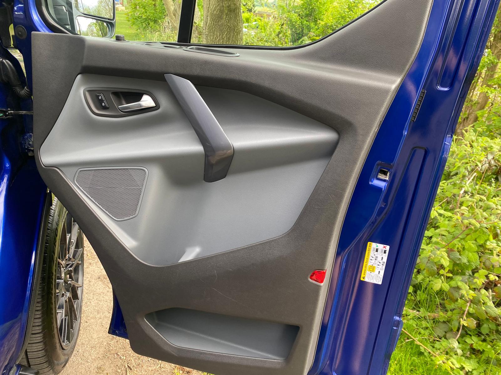Ford Transit Custom 2.0 TDCi 270 Limited Panel Van 5dr Diesel Manual L1 H1 (157 g/km, 128 bhp)
