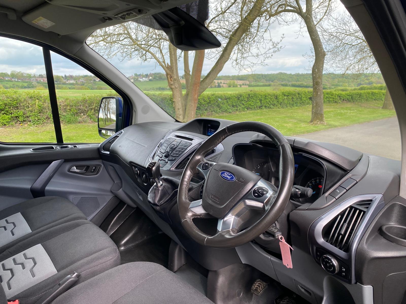 Ford Transit Custom 2.0 TDCi 270 Limited Panel Van 5dr Diesel Manual L1 H1 (157 g/km, 128 bhp)