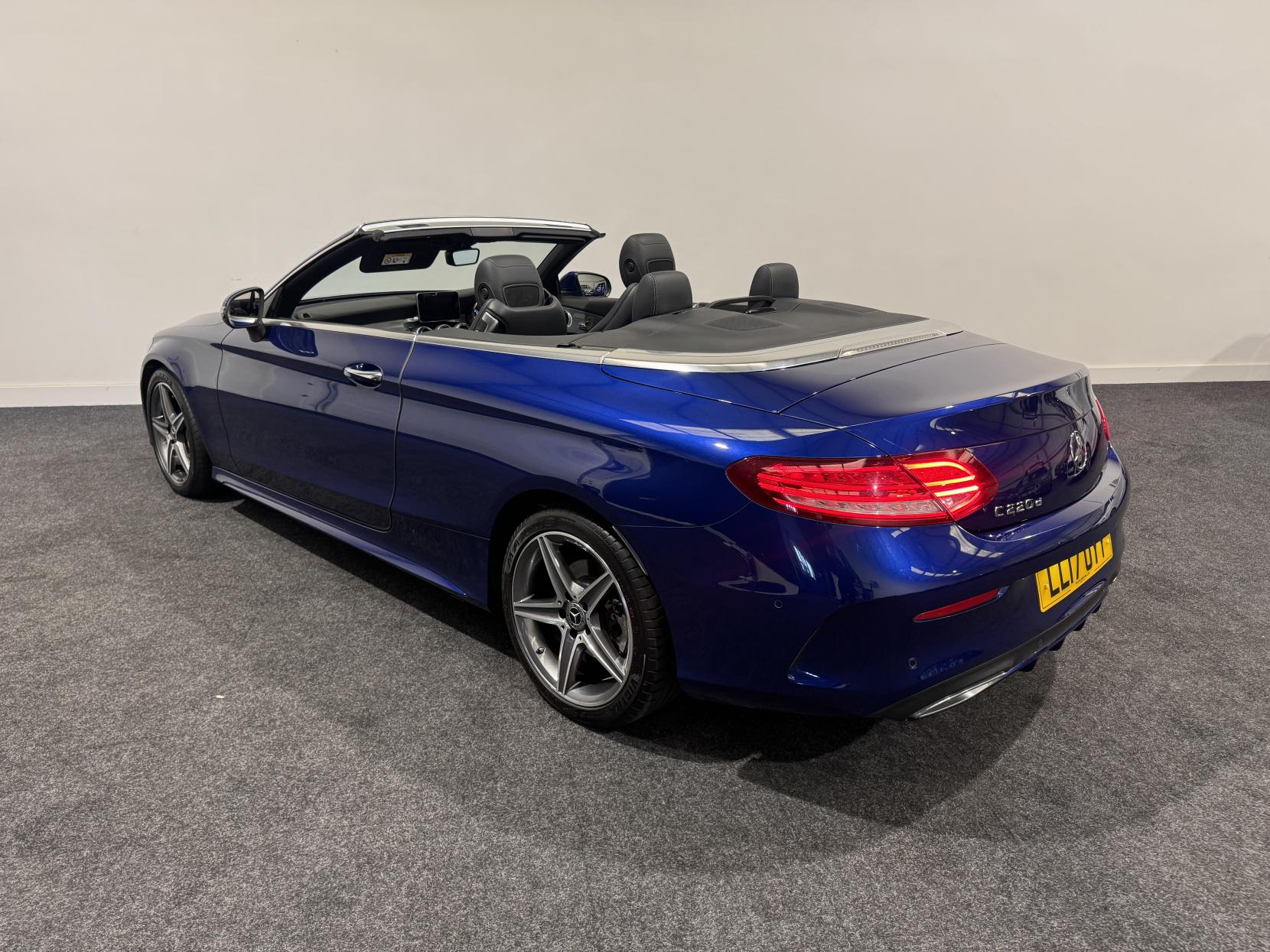 Mercedes-Benz C Class 2.1 C220d AMG Line Cabriolet 2dr Diesel G-Tronic+ Euro 6 (s/s) (170 ps)