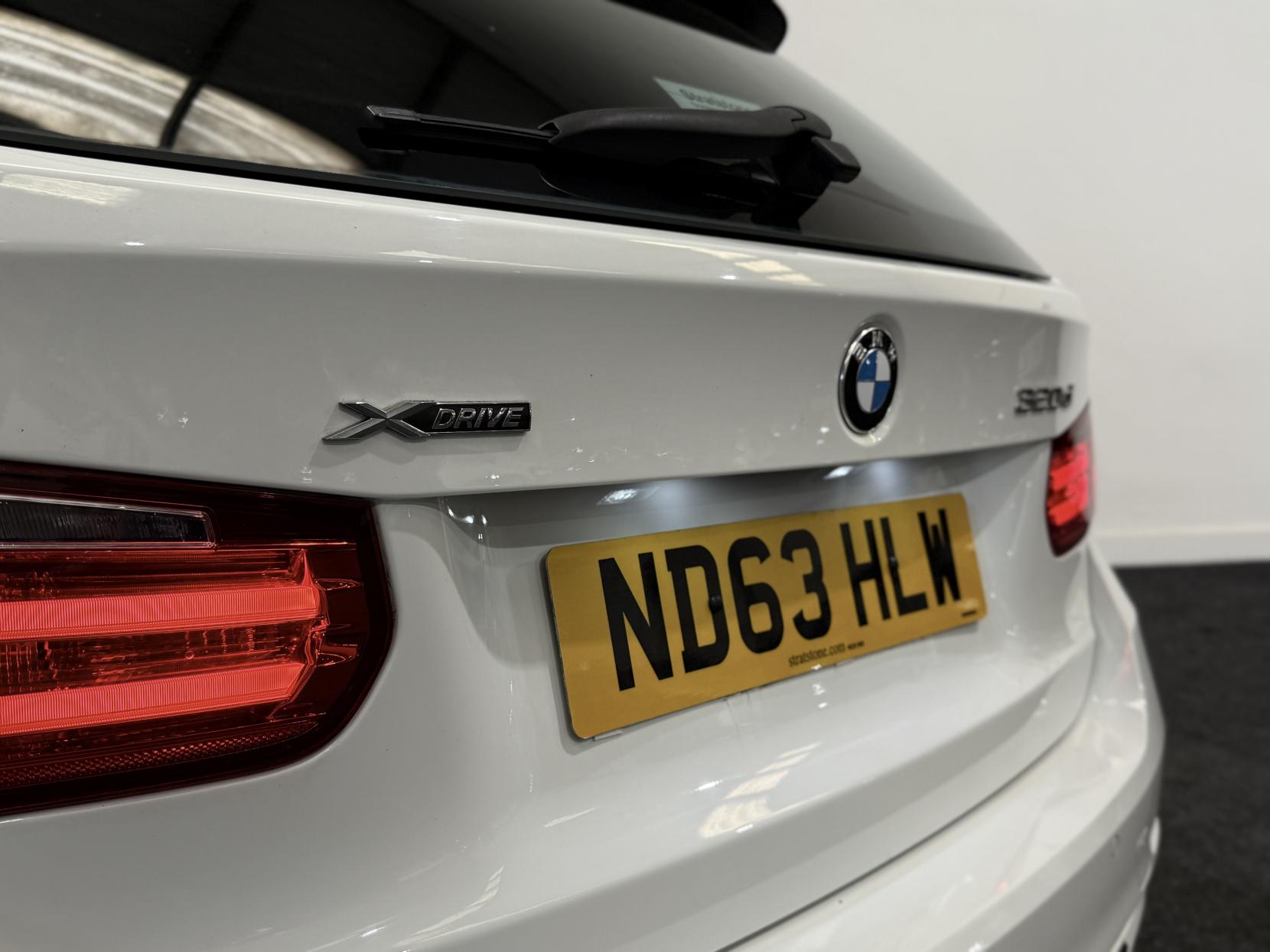 BMW 3 Series 2.0 320d Sport Touring 5dr Diesel Manual xDrive Euro 5 (s/s) (184 ps)