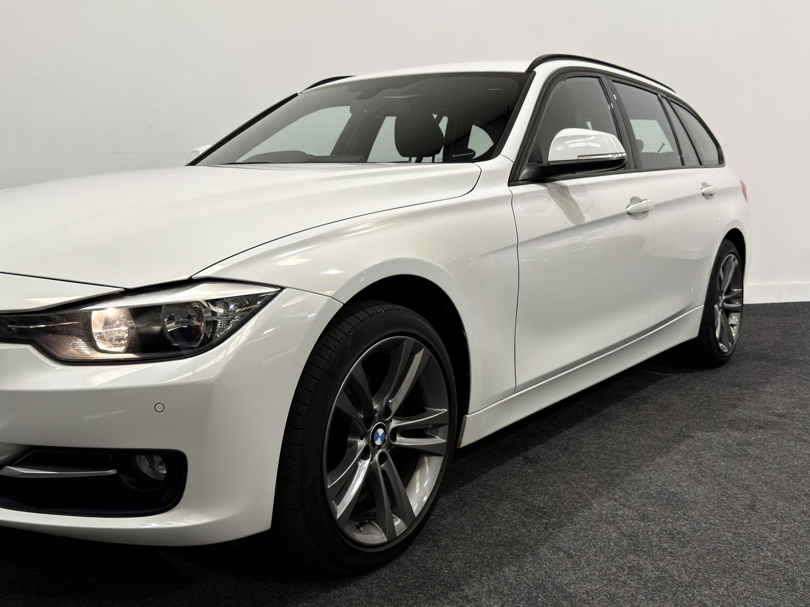 BMW 3 Series 2.0 320d Sport Touring 5dr Diesel Manual xDrive Euro 5 (s/s) (184 ps)