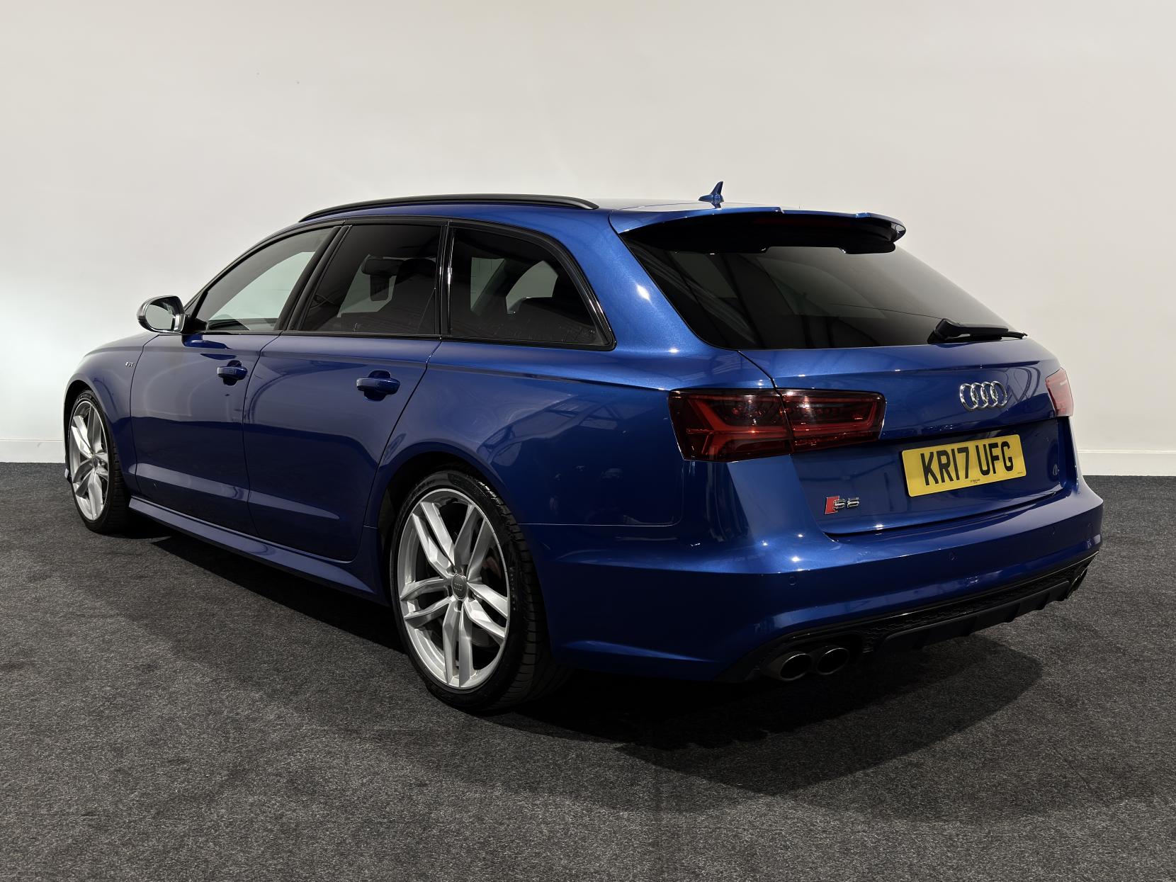 Audi S6 Avant 4.0 TFSI V8 Black Edition Estate 5dr Petrol S Tronic quattro Euro 6 (s/s) (450 ps)