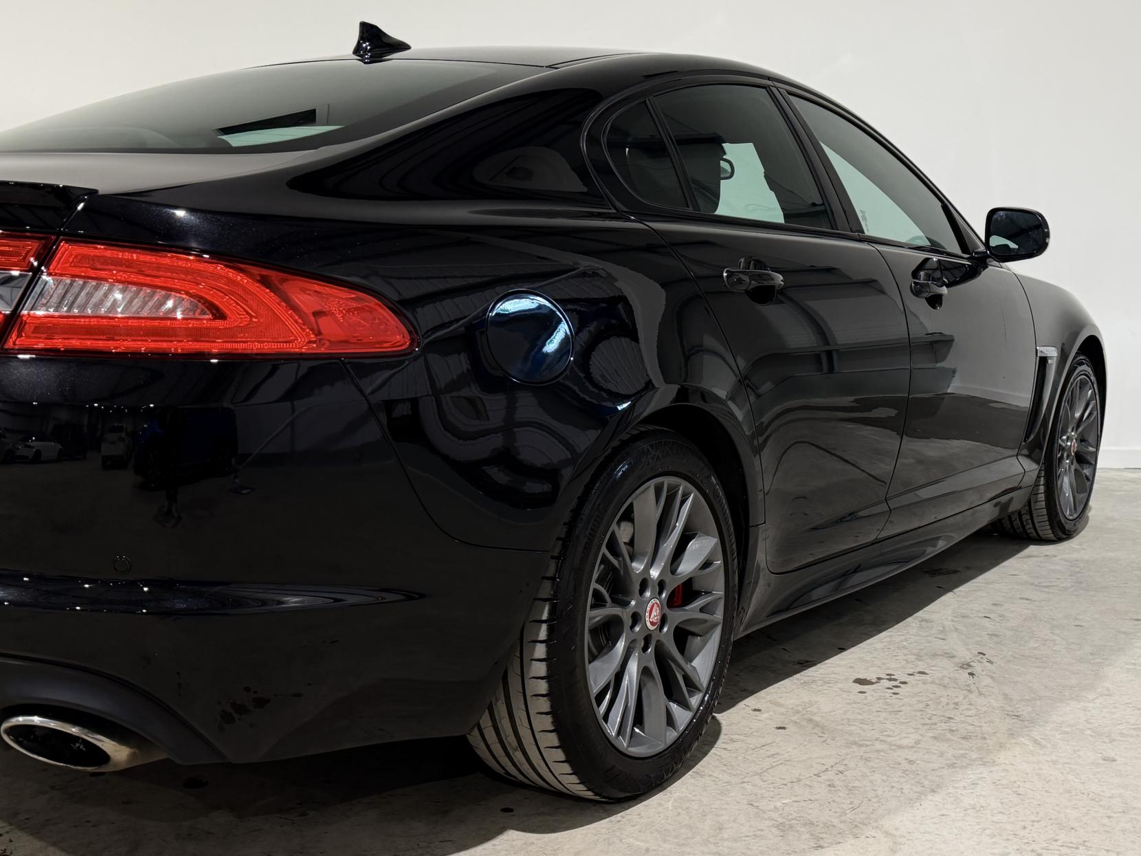 Jaguar XF 2.2d R-Sport Saloon 4dr Diesel Auto Euro 5 (s/s) (200 ps)