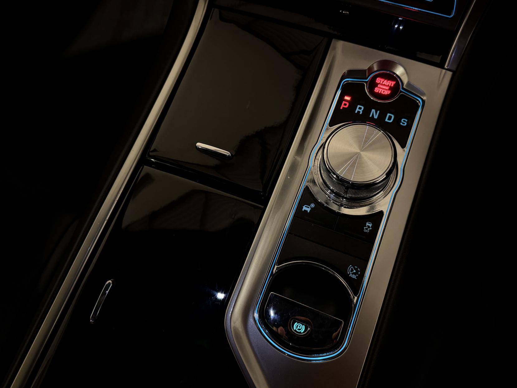 Jaguar XF 2.2d R-Sport Saloon 4dr Diesel Auto Euro 5 (s/s) (200 ps)