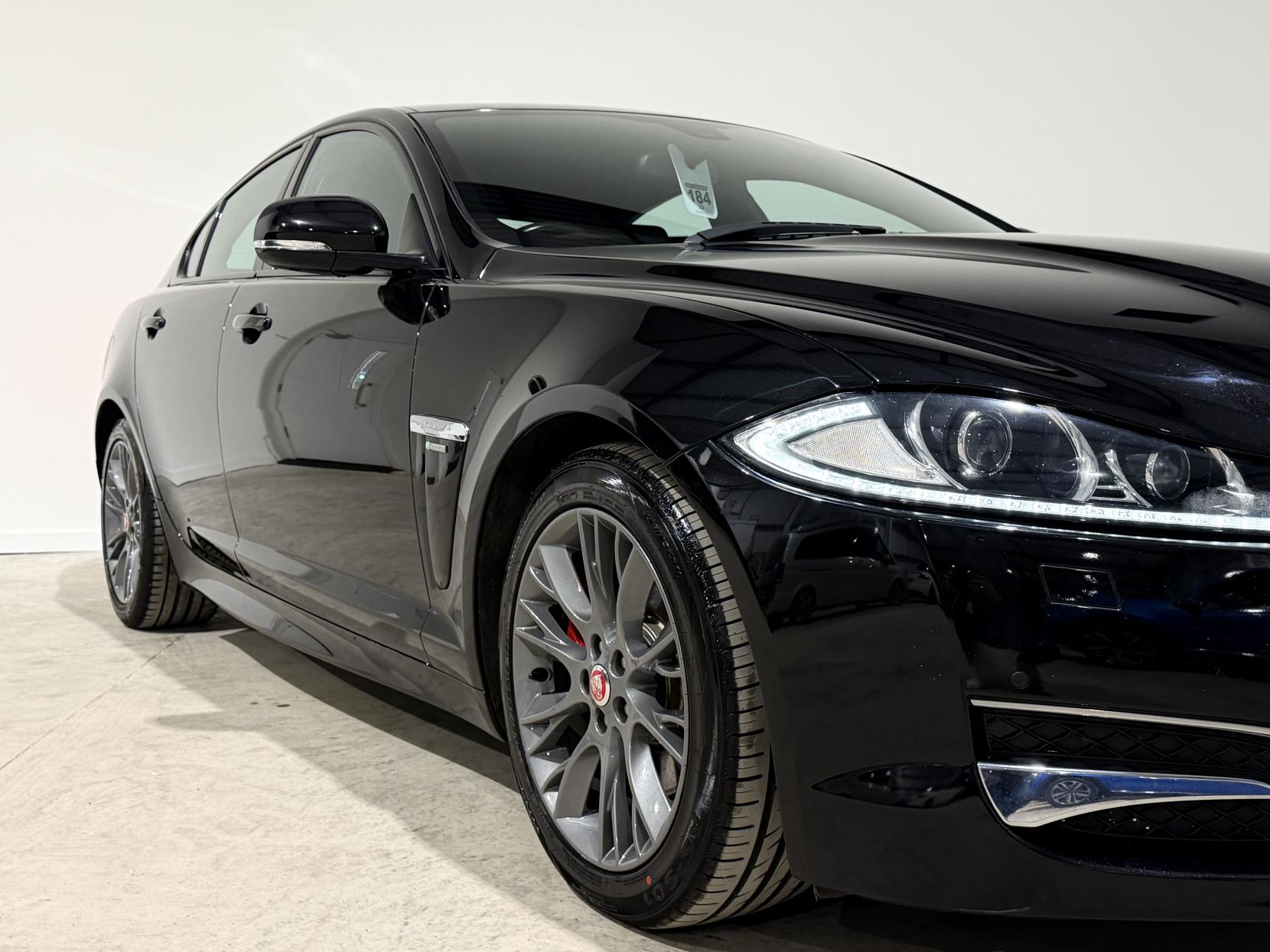 Jaguar XF 2.2d R-Sport Saloon 4dr Diesel Auto Euro 5 (s/s) (200 ps)