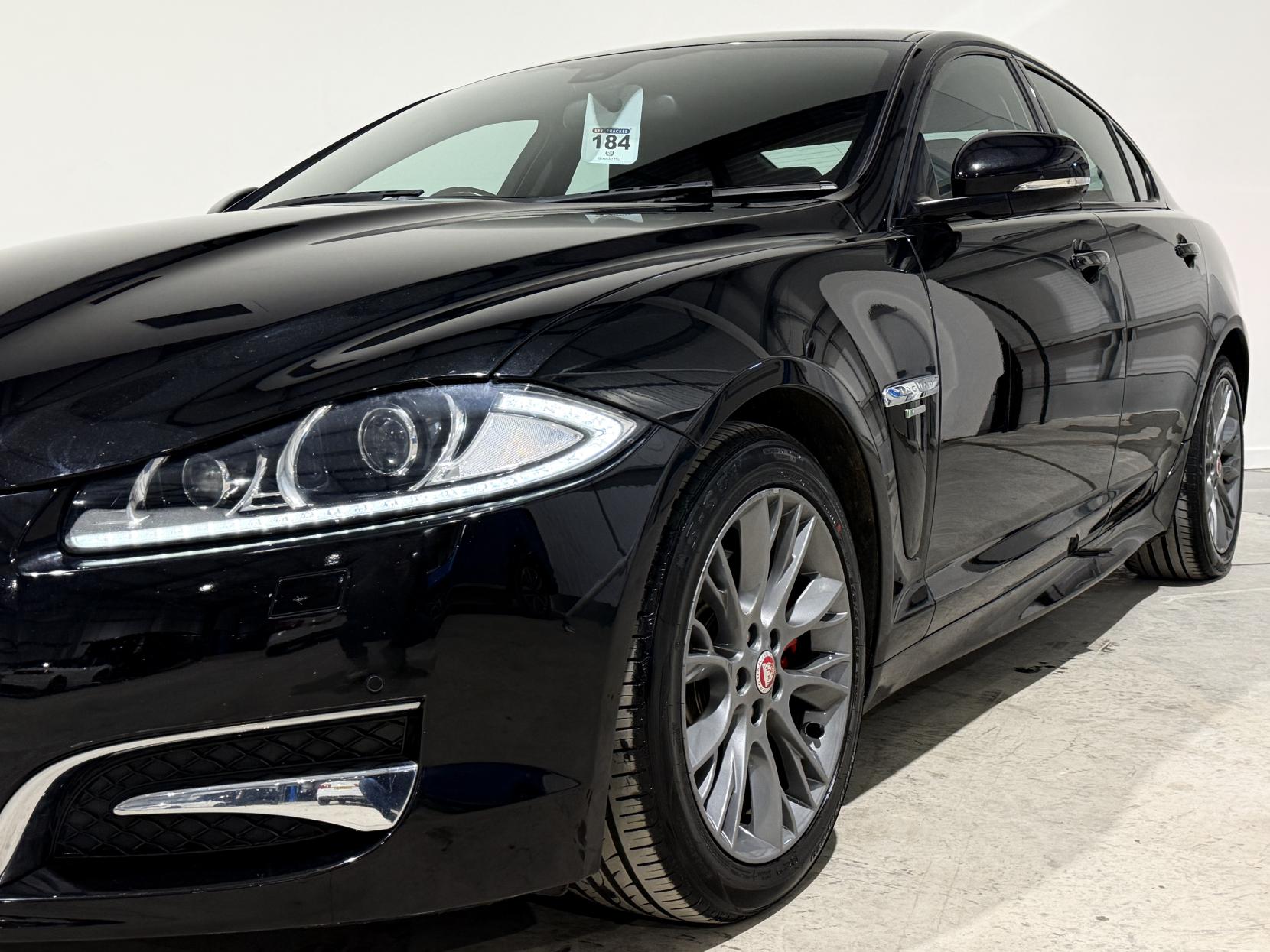 Jaguar XF 2.2d R-Sport Saloon 4dr Diesel Auto Euro 5 (s/s) (200 ps)