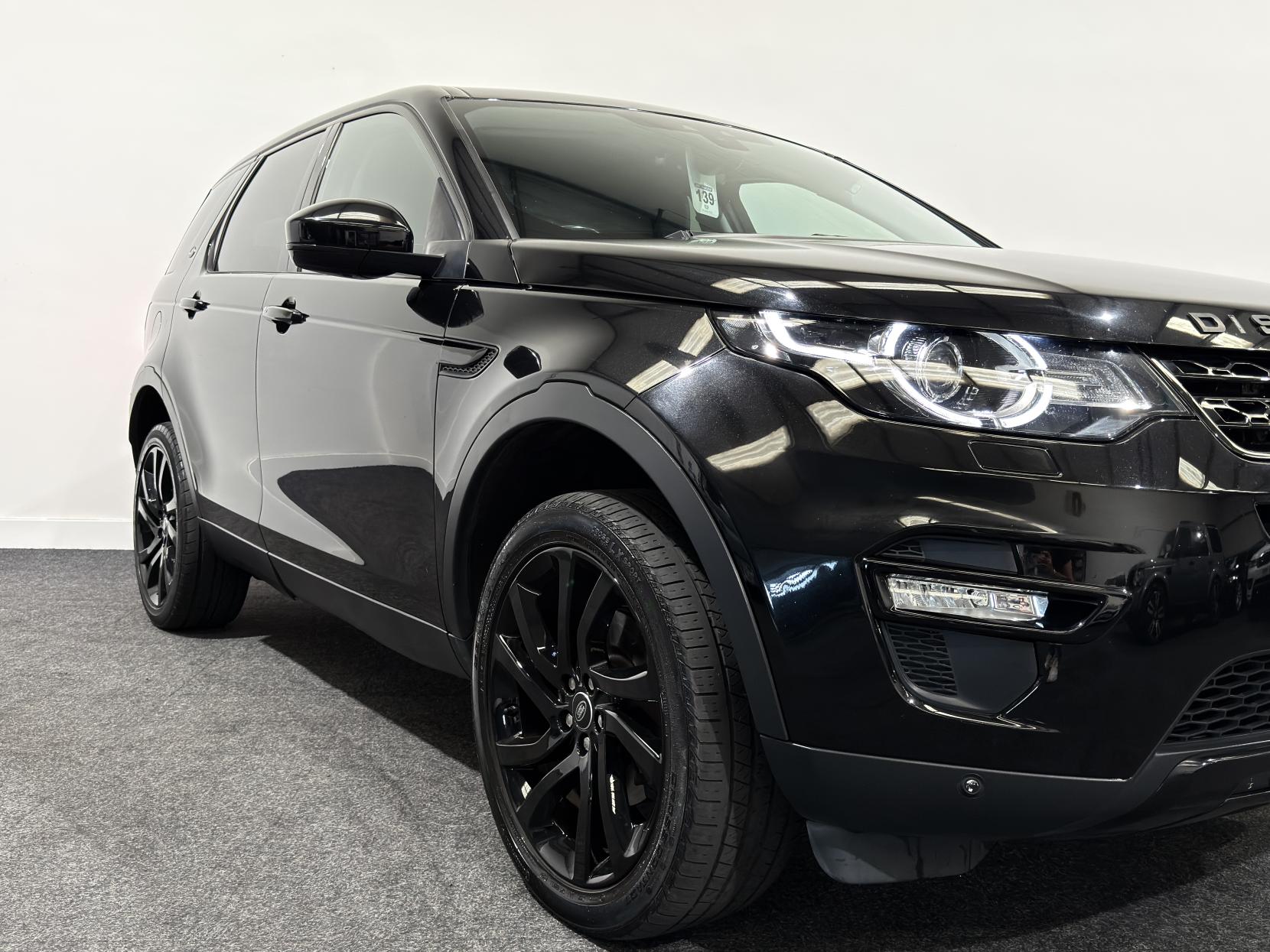 Land Rover Discovery Sport 2.0 TD4 HSE Black SUV 5dr Diesel Auto 4WD Euro 6 (s/s) (180 ps)
