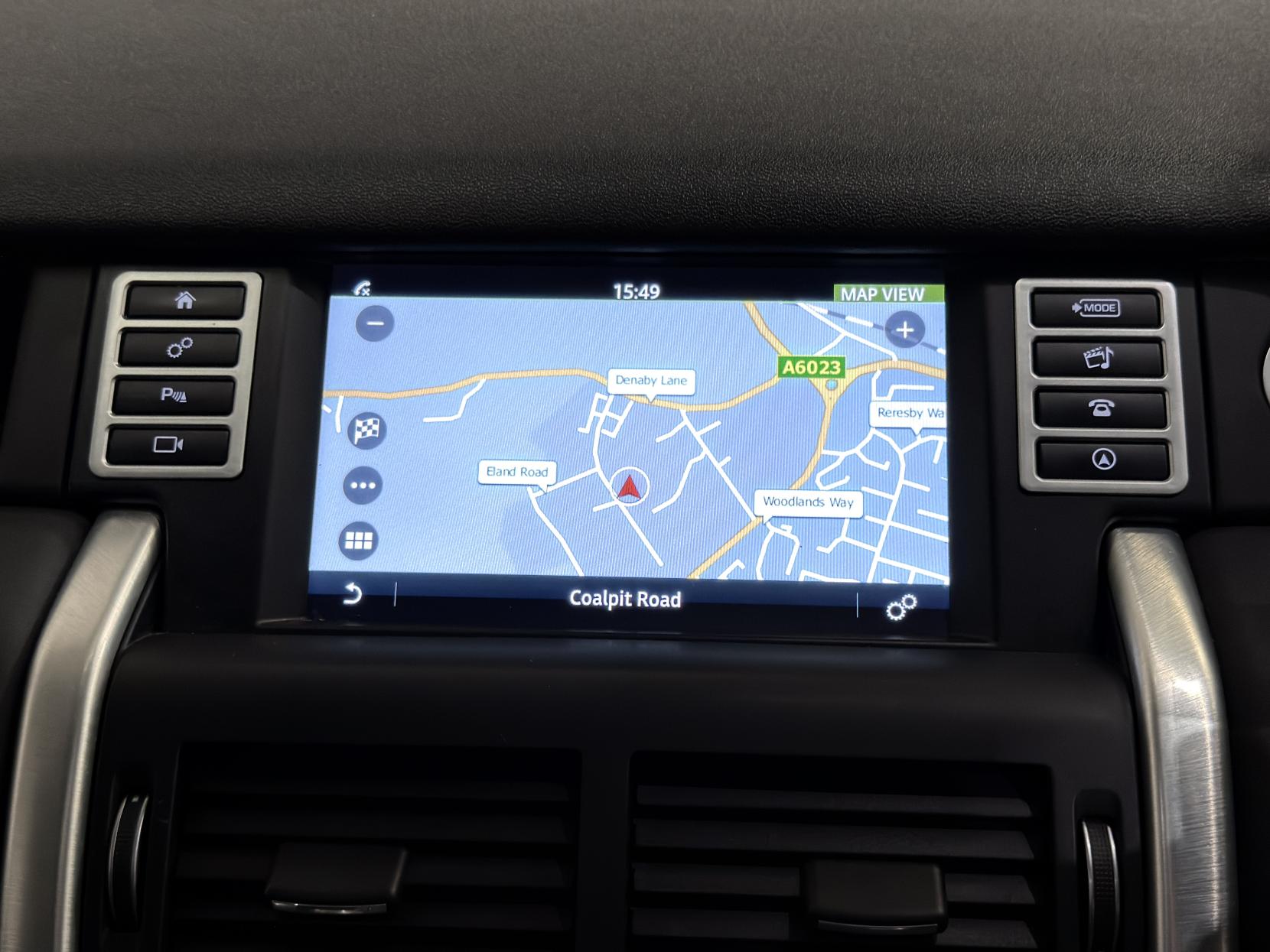 Land Rover Discovery Sport 2.0 TD4 HSE Black SUV 5dr Diesel Auto 4WD Euro 6 (s/s) (180 ps)