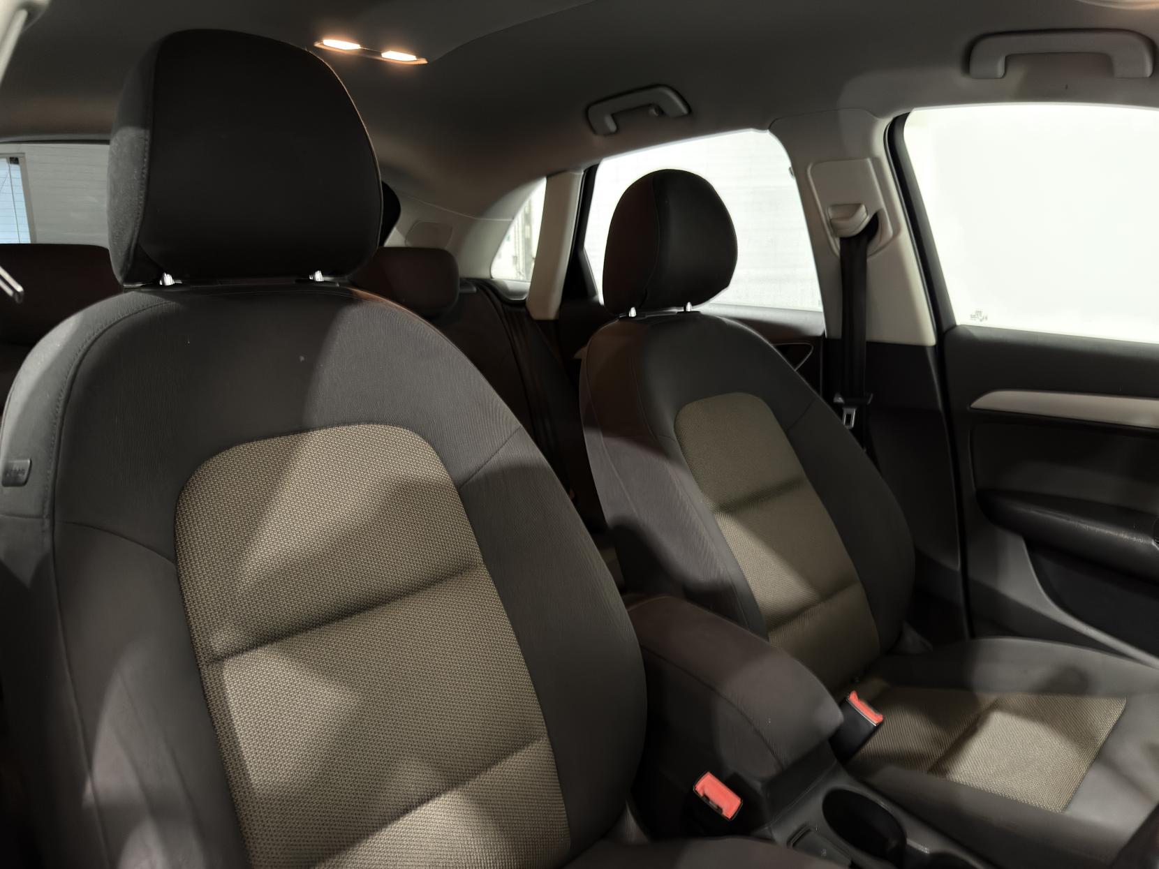 Audi Q3 2.0 TDI SE SUV 5dr Diesel Manual Euro 5 (s/s) (140 ps)