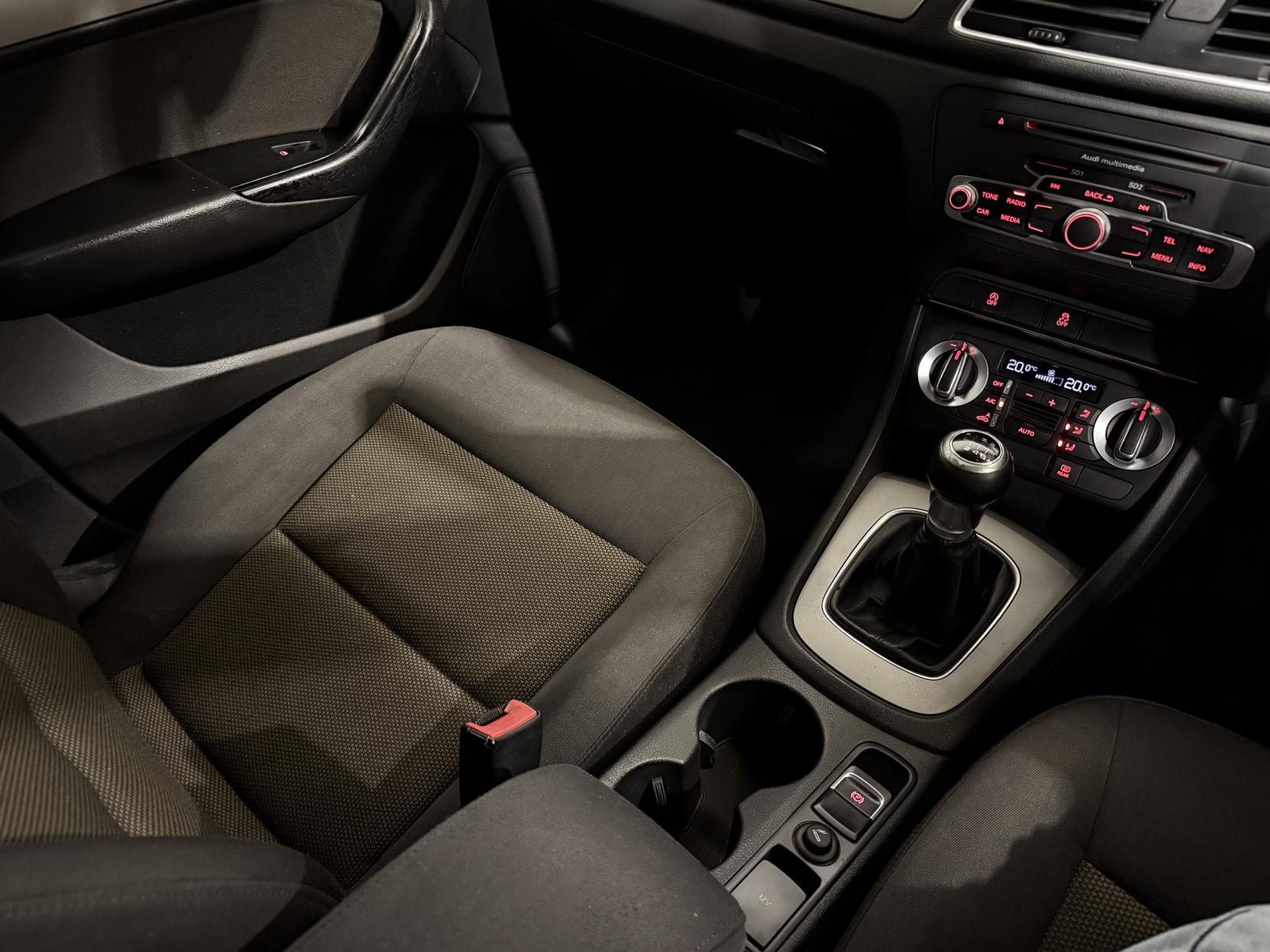 Audi Q3 2.0 TDI SE SUV 5dr Diesel Manual Euro 5 (s/s) (140 ps)