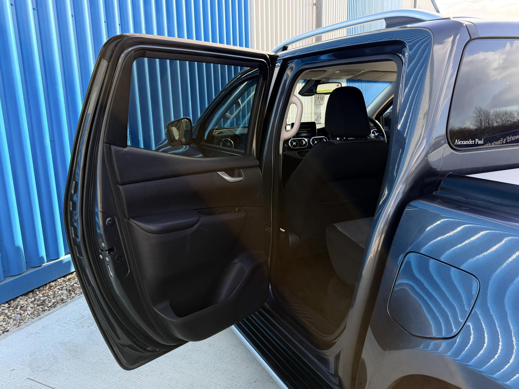 Mercedes-Benz X Class 2.3 CDI Progressive Pickup Double Cab 4dr Diesel Auto 4MATIC Euro 6 (190 ps)